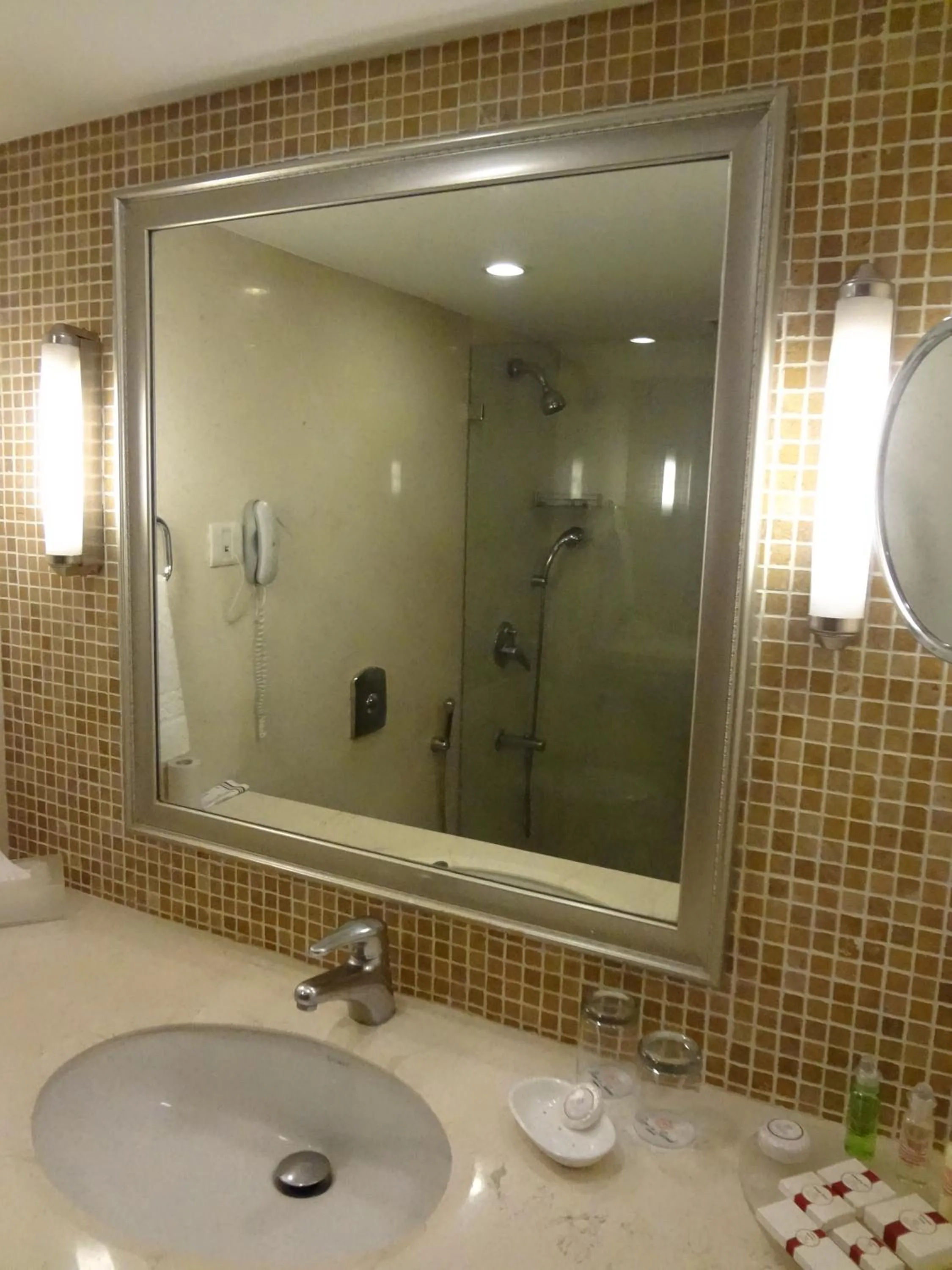 Bathroom in Sun-n-Sand Mumbai Juhu Beach