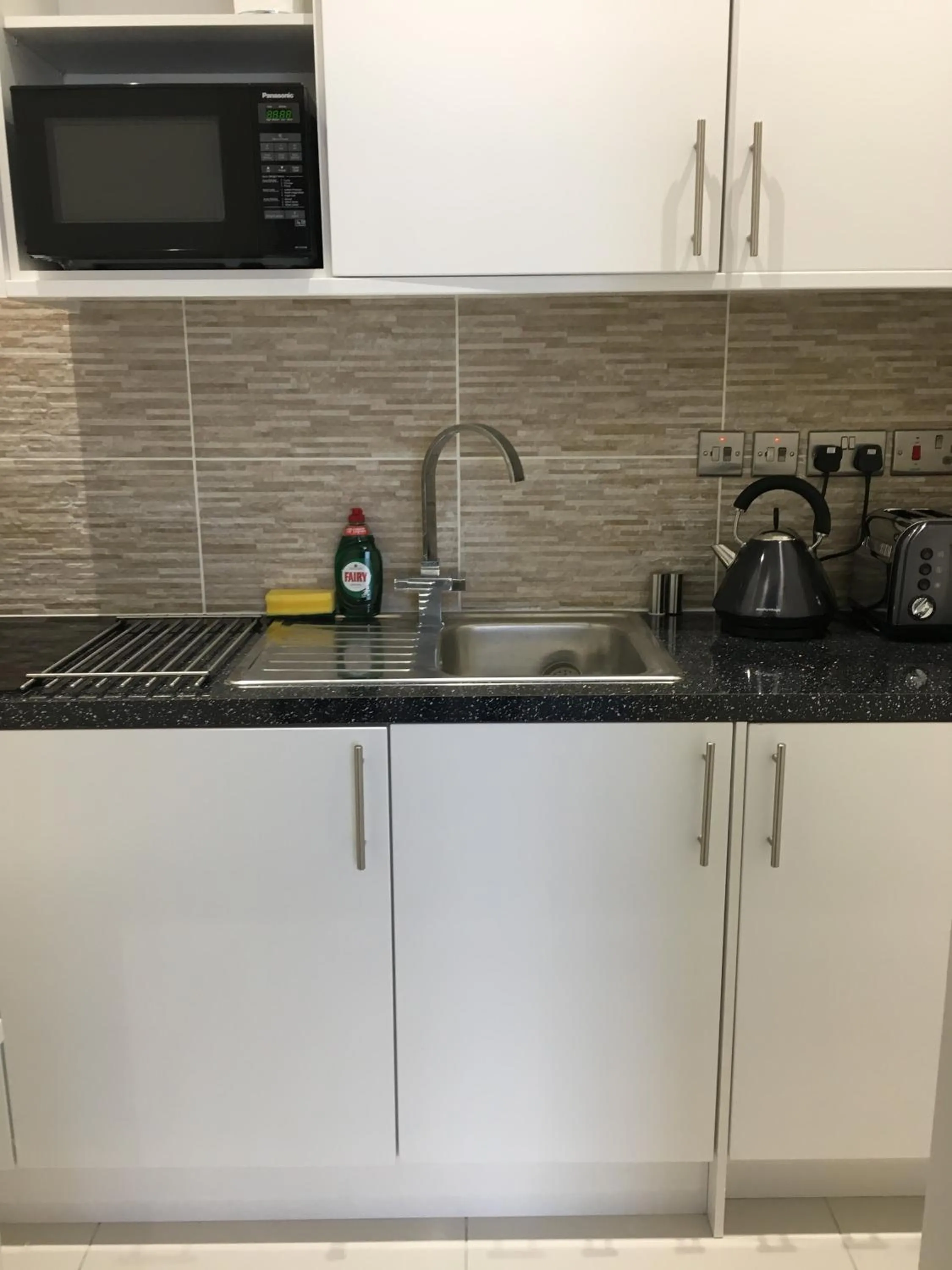 Kitchen or kitchenette in Royal Princes Suites