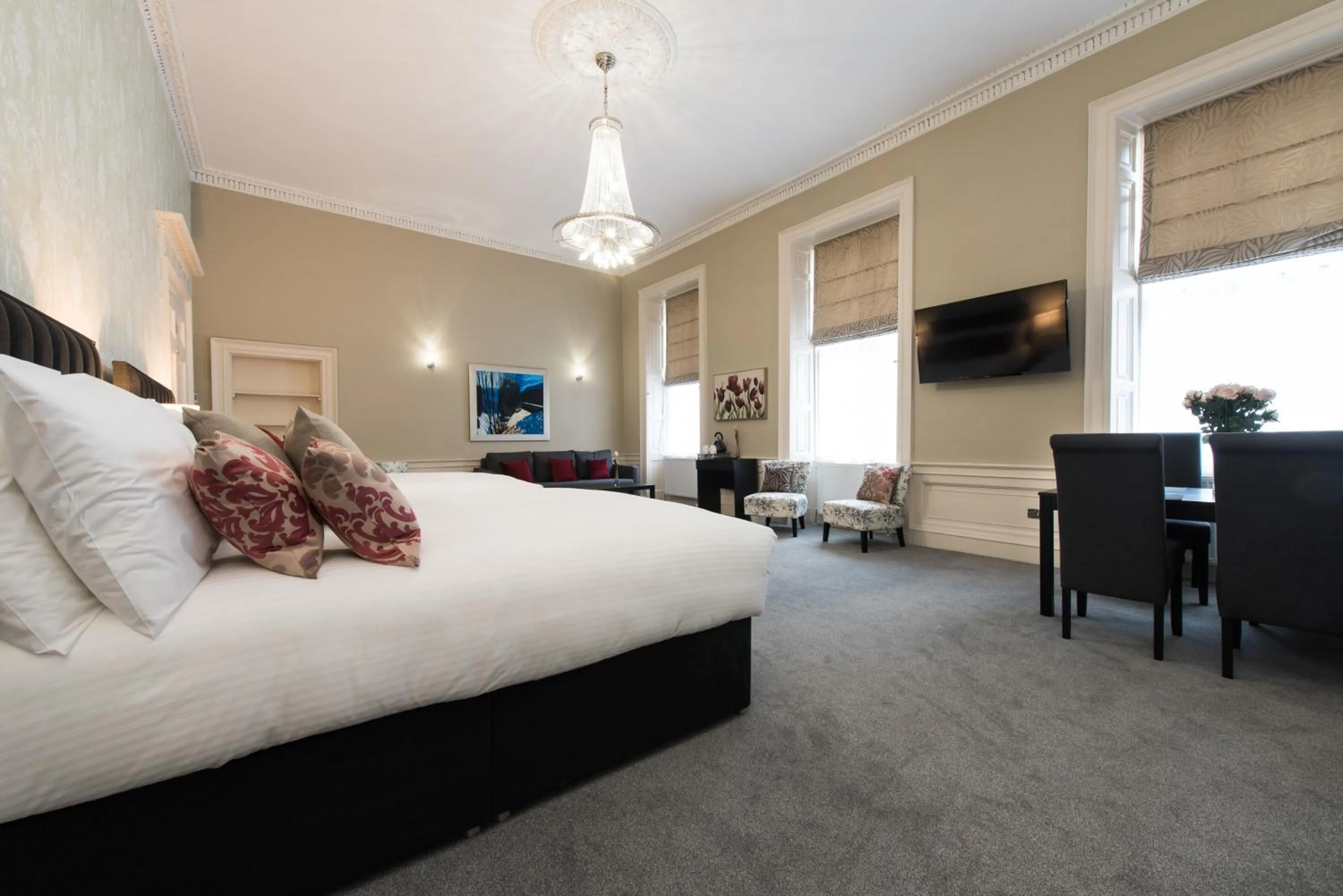 Bed in Royal Princes Suites