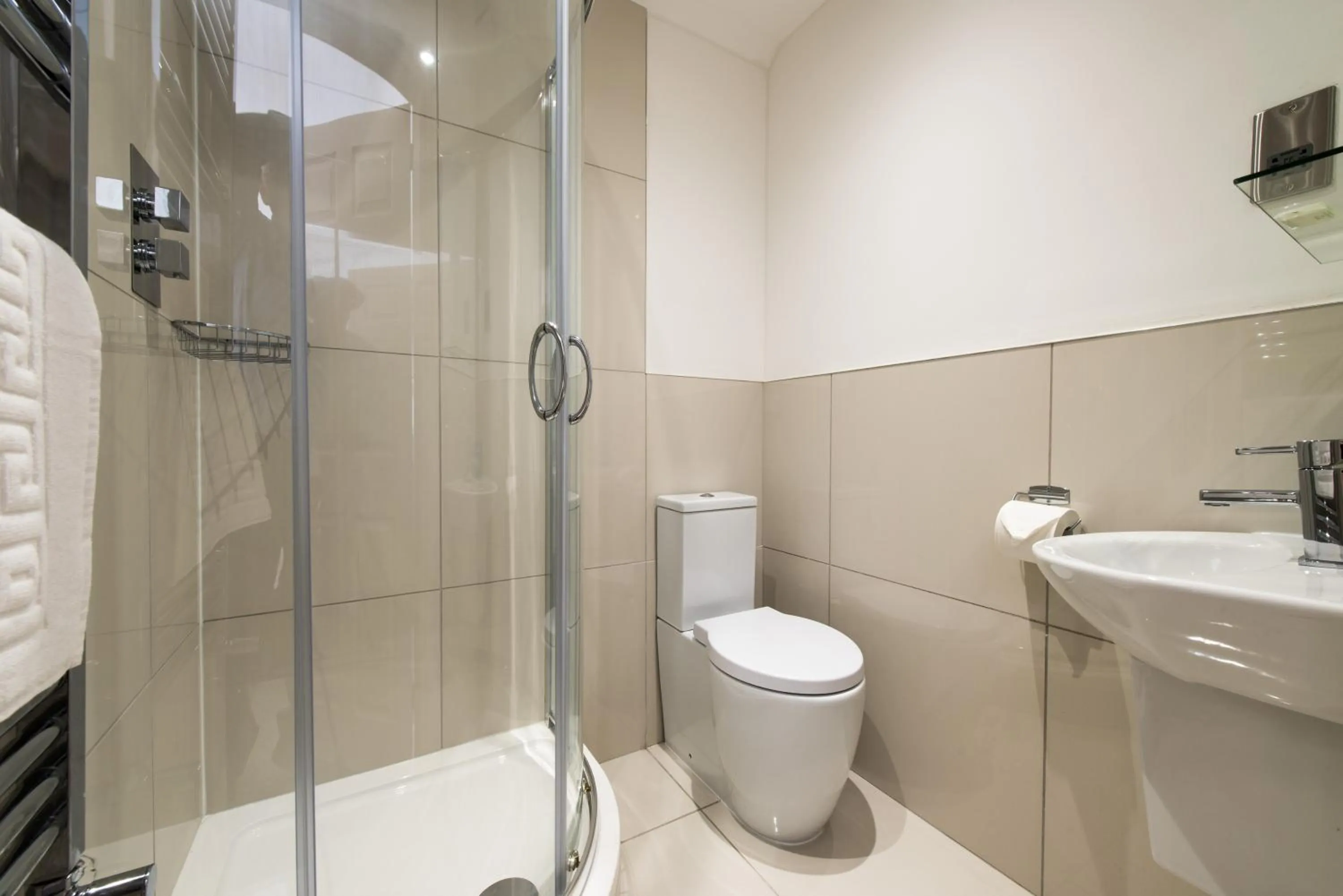 Royal Princes Suites