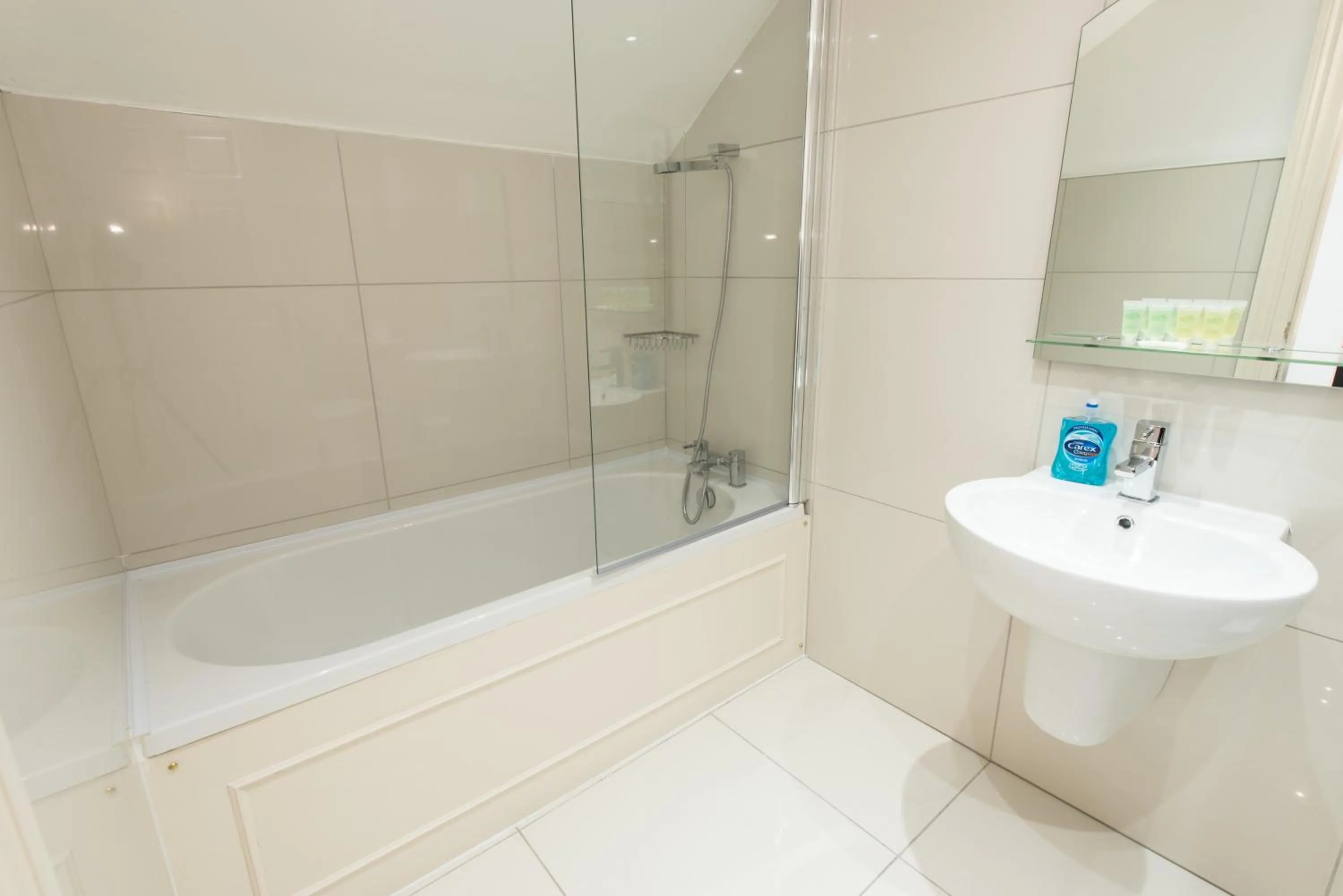 Royal Princes Suites