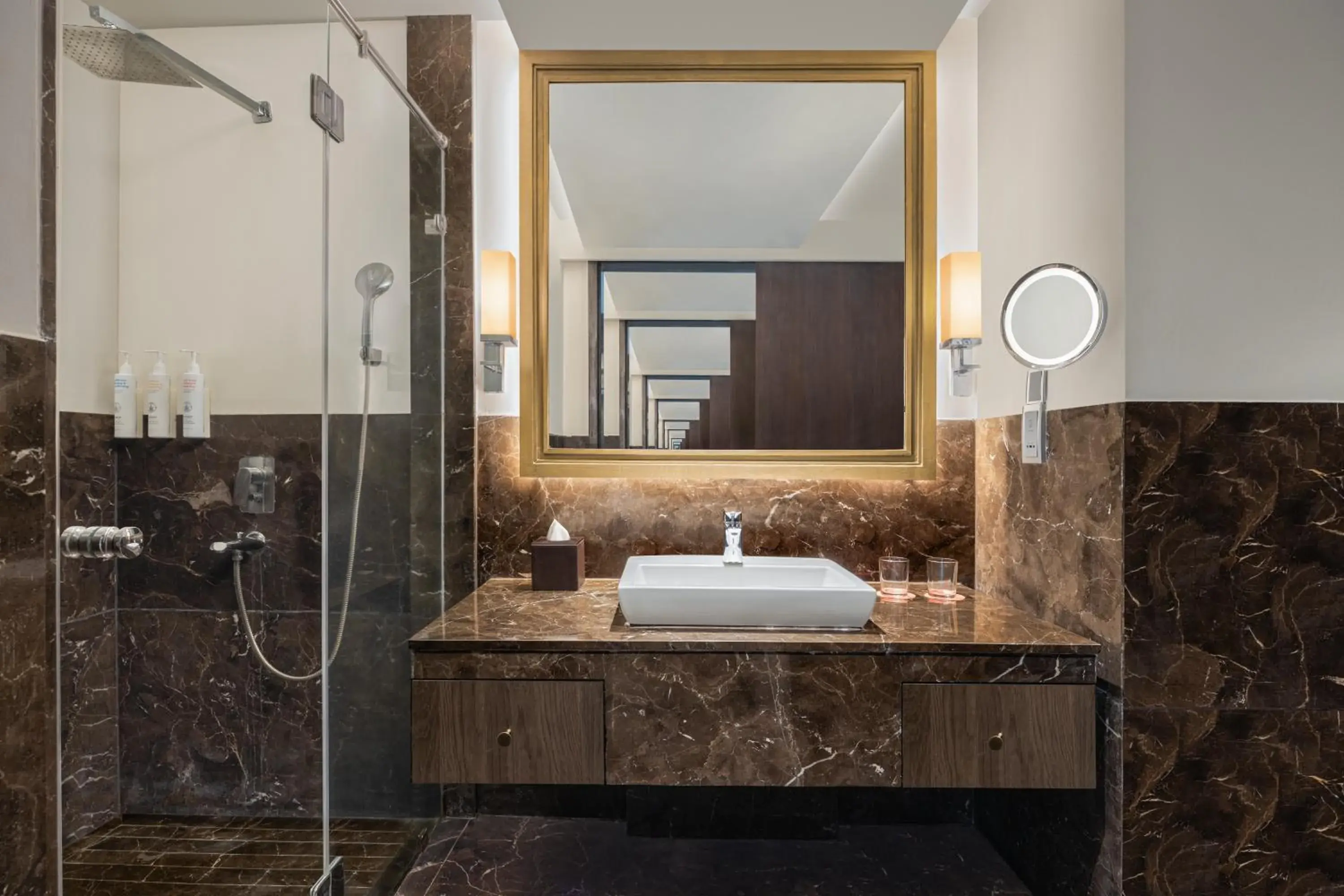 Deluxe Twin Room City View in Le Meridien Nagpur Deluxe Twin Room City View in Le Meridien Nagpur