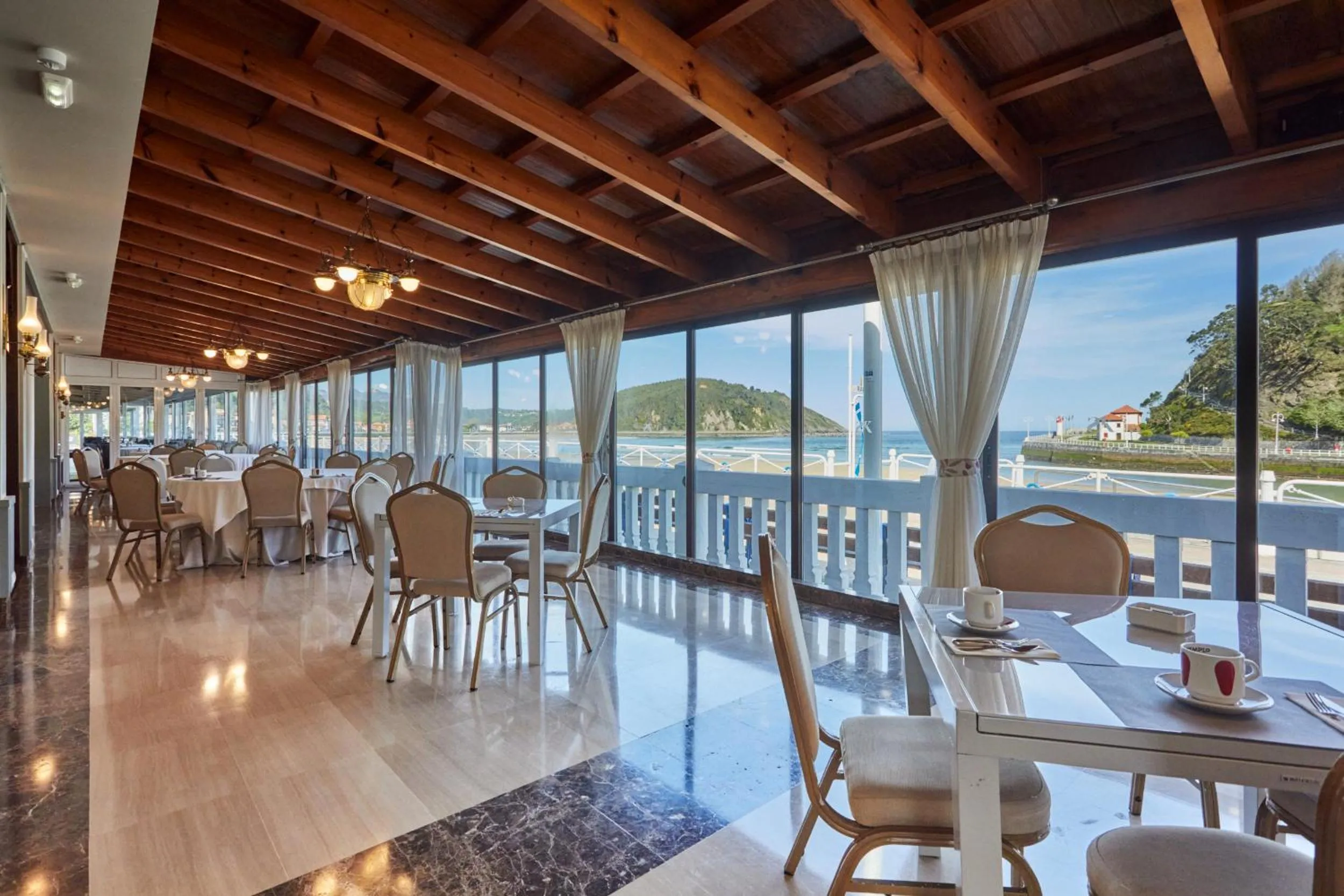 Dining area in Silken Gran Hotel del Sella