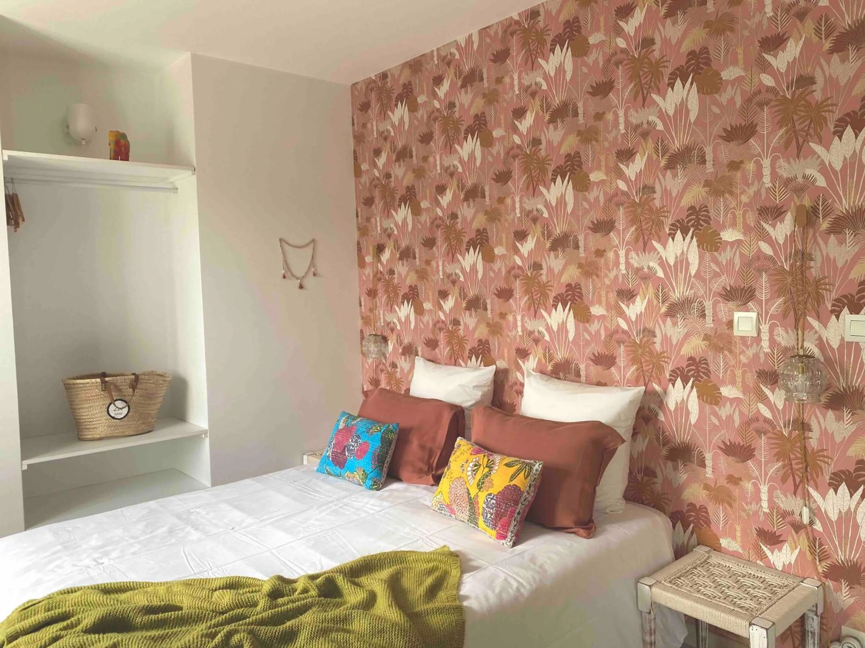 Photo of the whole room, Bed in Le Moulin Du Port