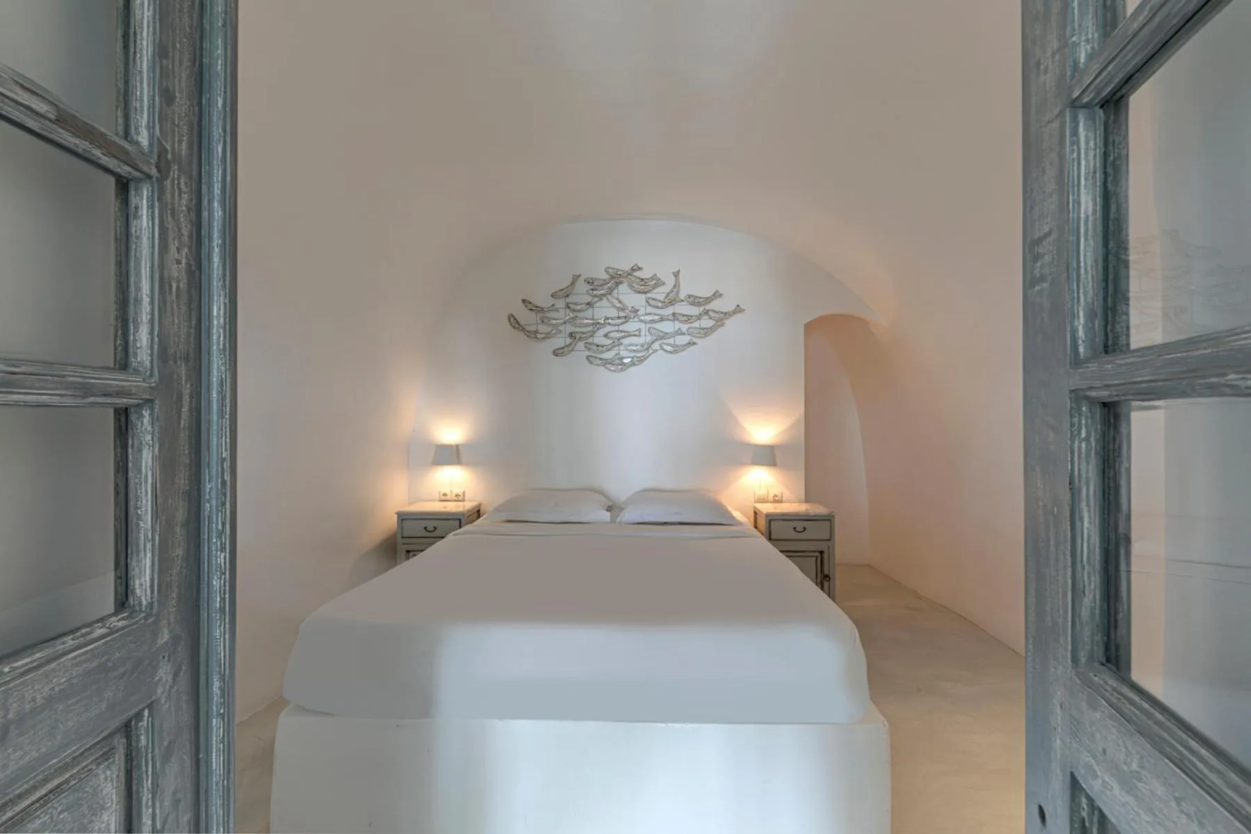 Bed in Pearl on the Cliff Hotel & Suites by Pearl Hotel Collection