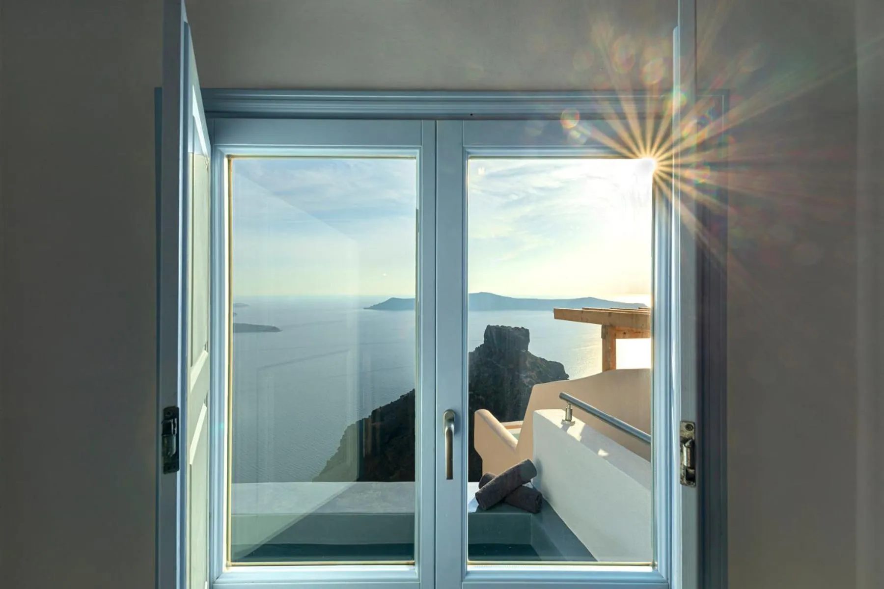 Balcony/Terrace in Pearl on the Cliff Hotel & Suites by Pearl Hotel Collection