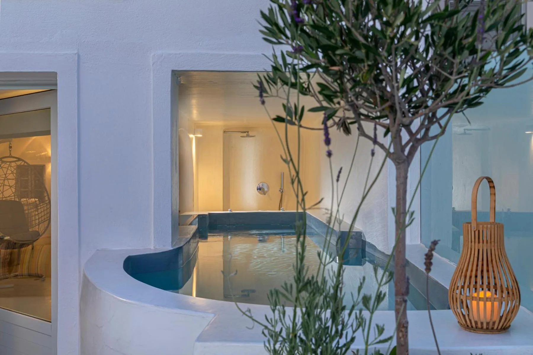 Hot Tub in Pearl on the Cliff Hotel & Suites by Pearl Hotel Collection