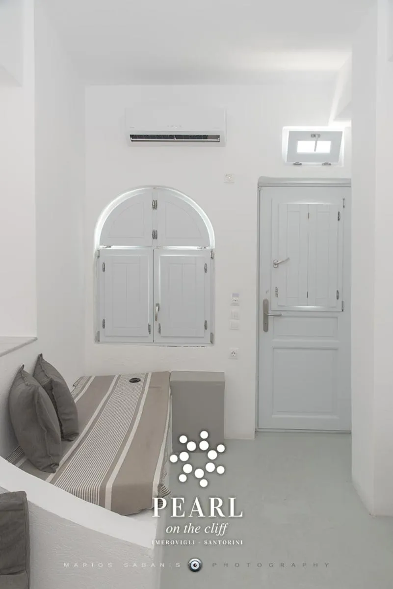 Bedroom in Pearl on the Cliff Hotel & Suites by Pearl Hotel Collection