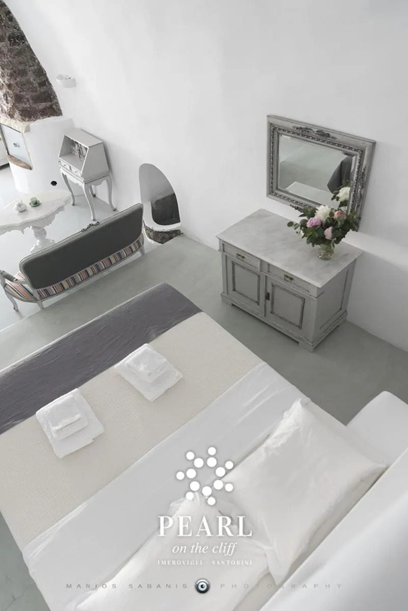 Property building in Pearl on the Cliff Hotel & Suites by Pearl Hotel Collection