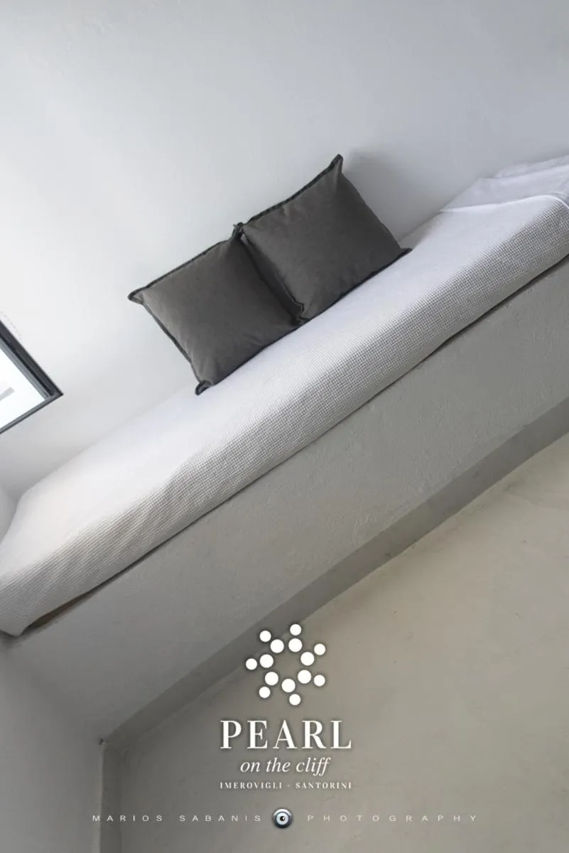 Seating area in Pearl on the Cliff Hotel & Suites by Pearl Hotel Collection