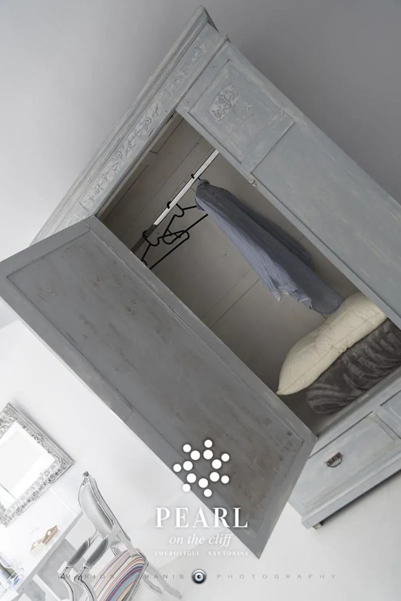 bunk bed in Pearl on the Cliff Hotel & Suites by Pearl Hotel Collection