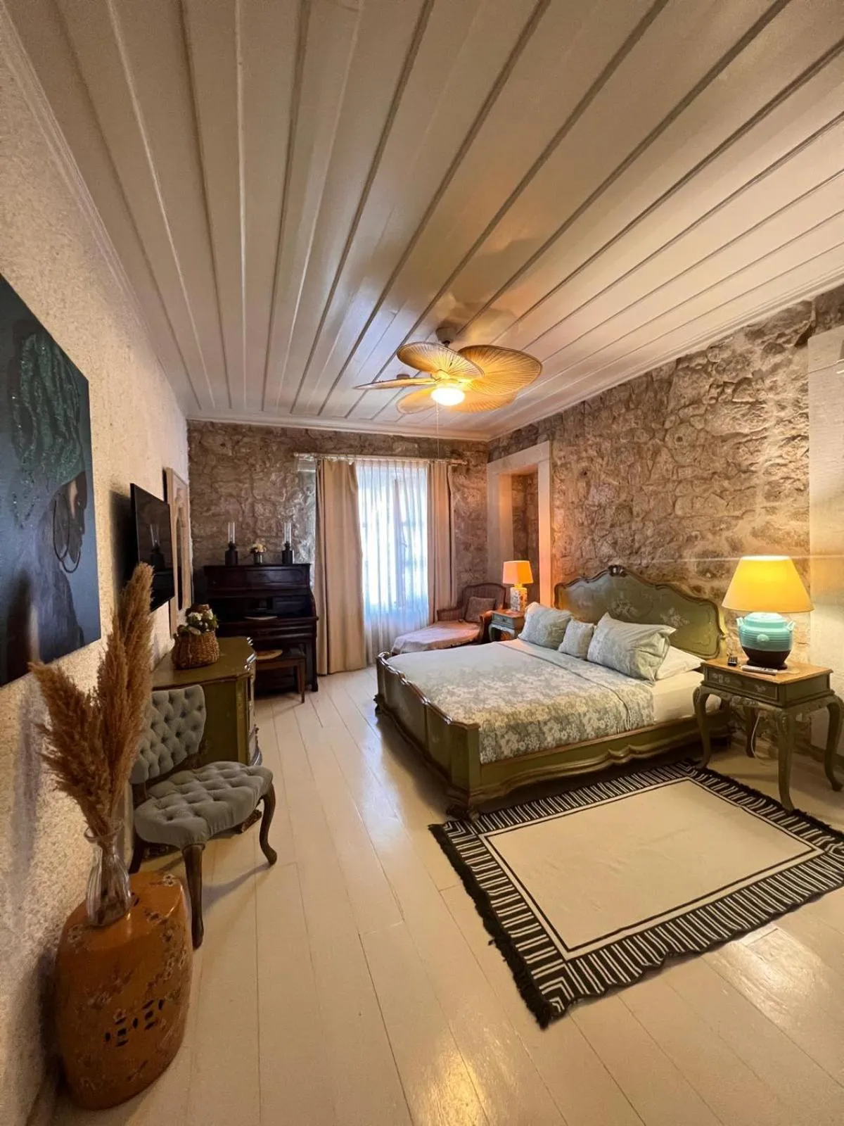 Photo of the whole room, Bed in Hoşça kal Alaçatı