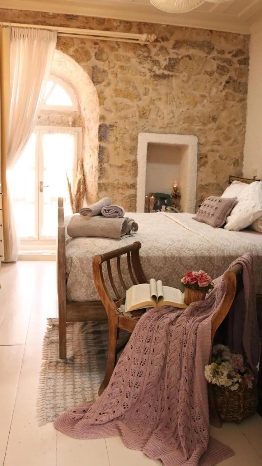 Photo of the whole room, Bed in Hoşça kal Alaçatı