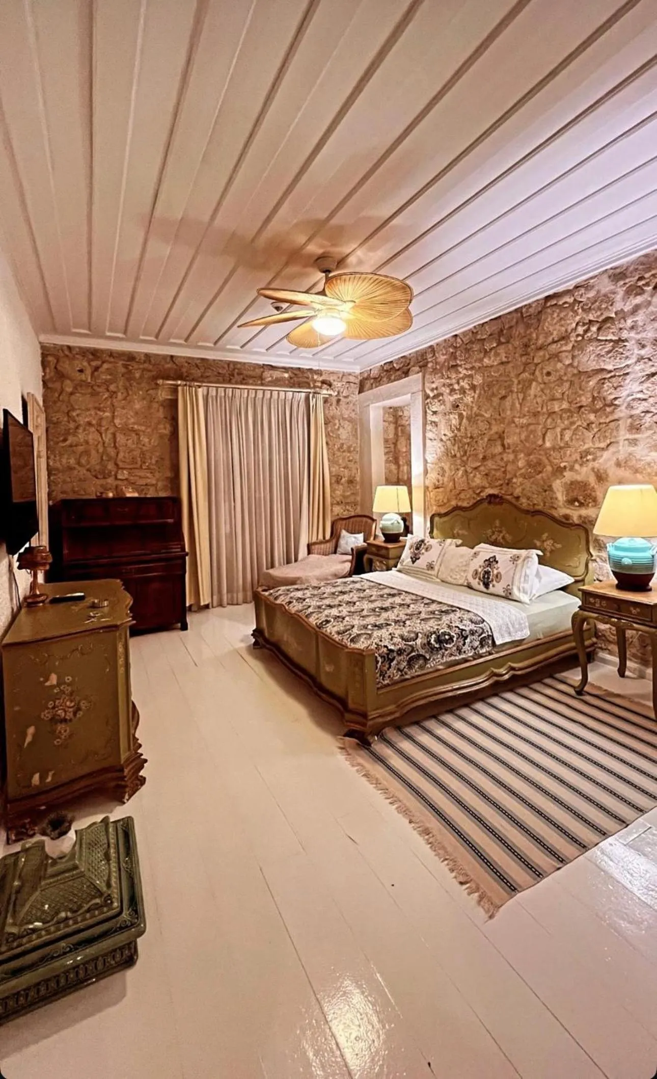 Bed in Hoşça kal Alaçatı