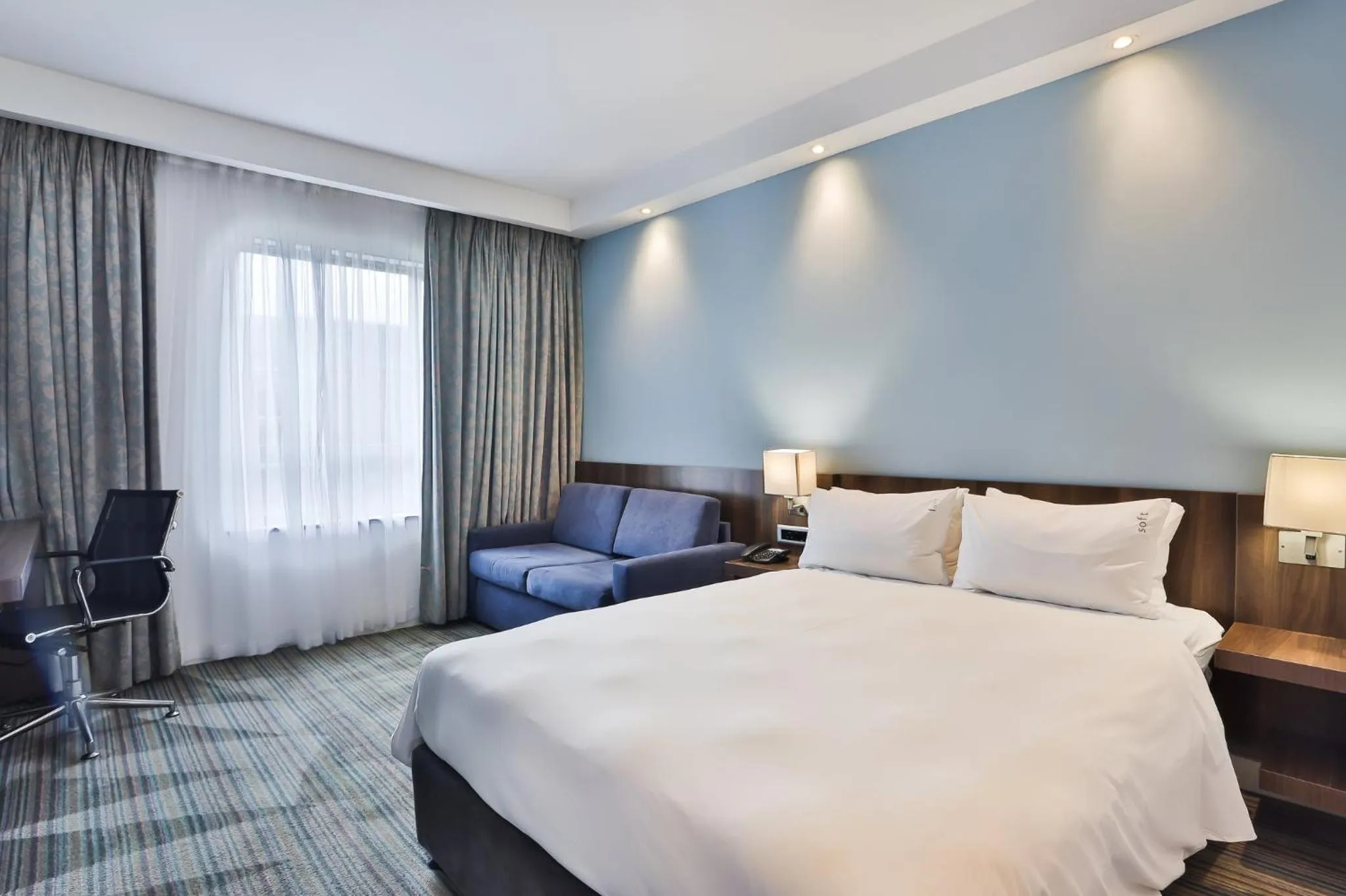 Photo of the whole room, Bed in Holiday Inn Express Durban - Umhlanga by IHG