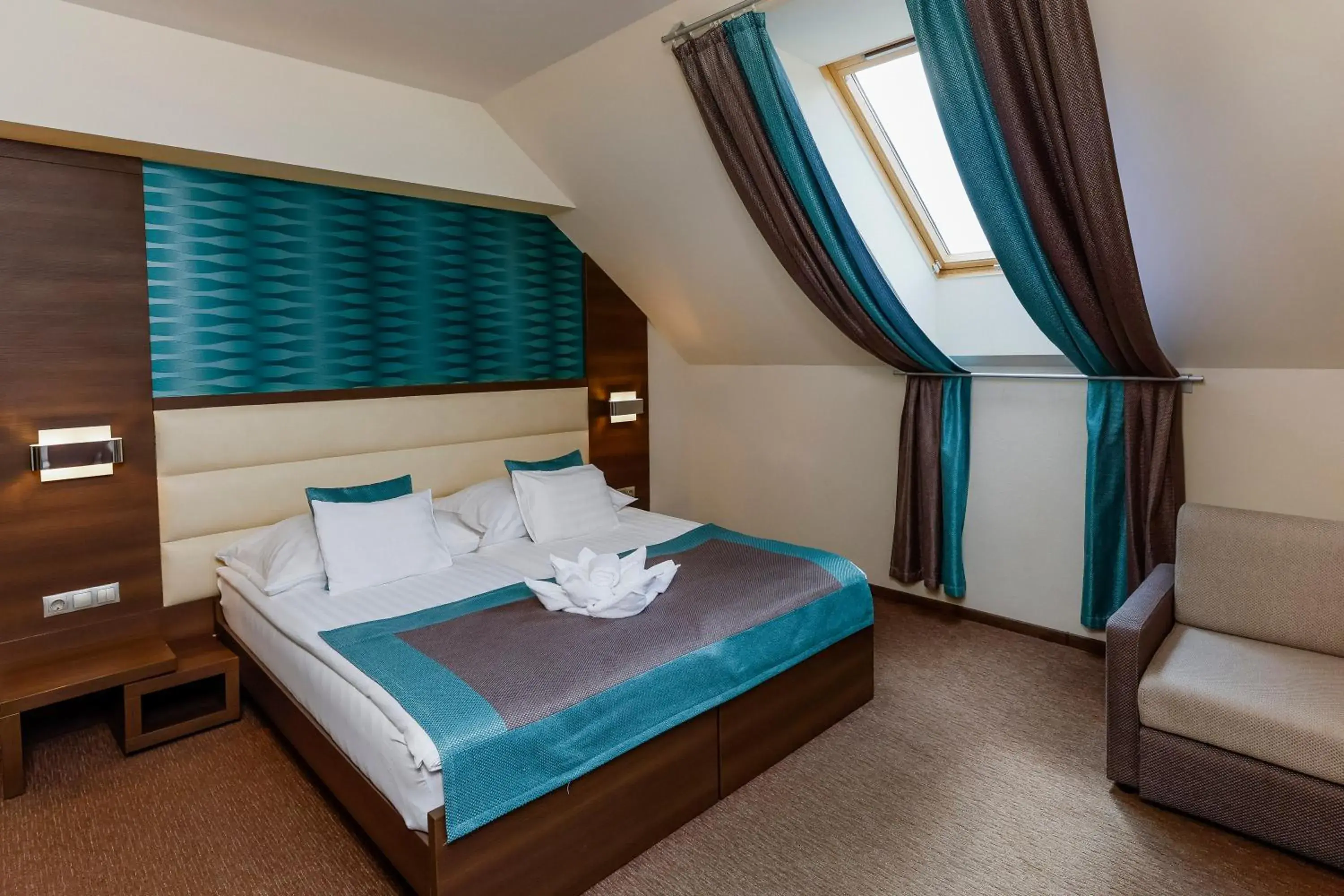 Premier Double Room - Attic in Hotel Villa Völgy Wellness & Konferencia Premier Double Room - Attic in Hotel Villa Völgy Wellness & Konferencia