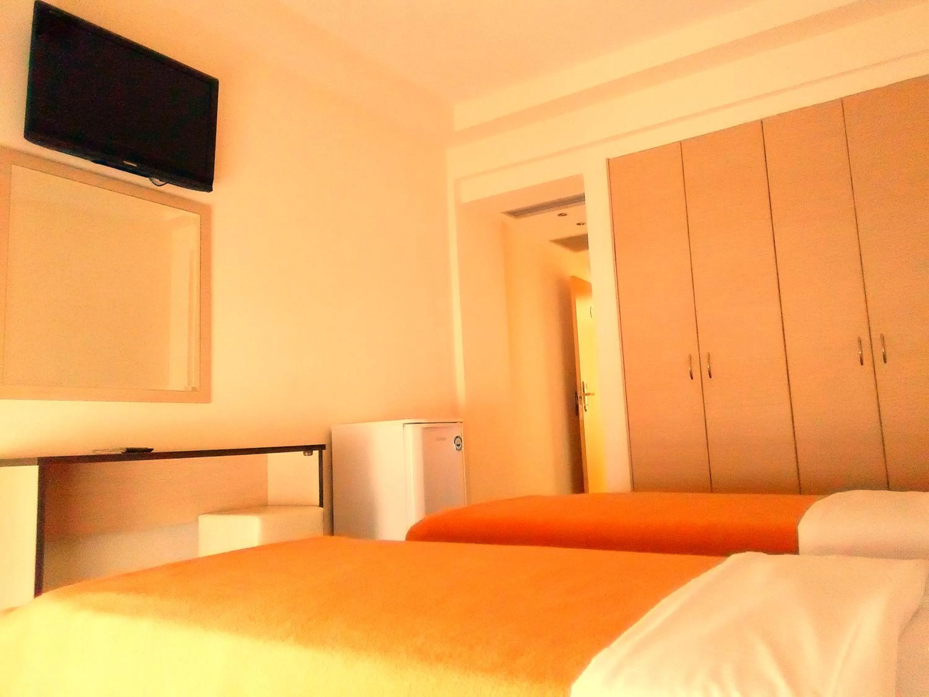 Bed in Hotel Victoria