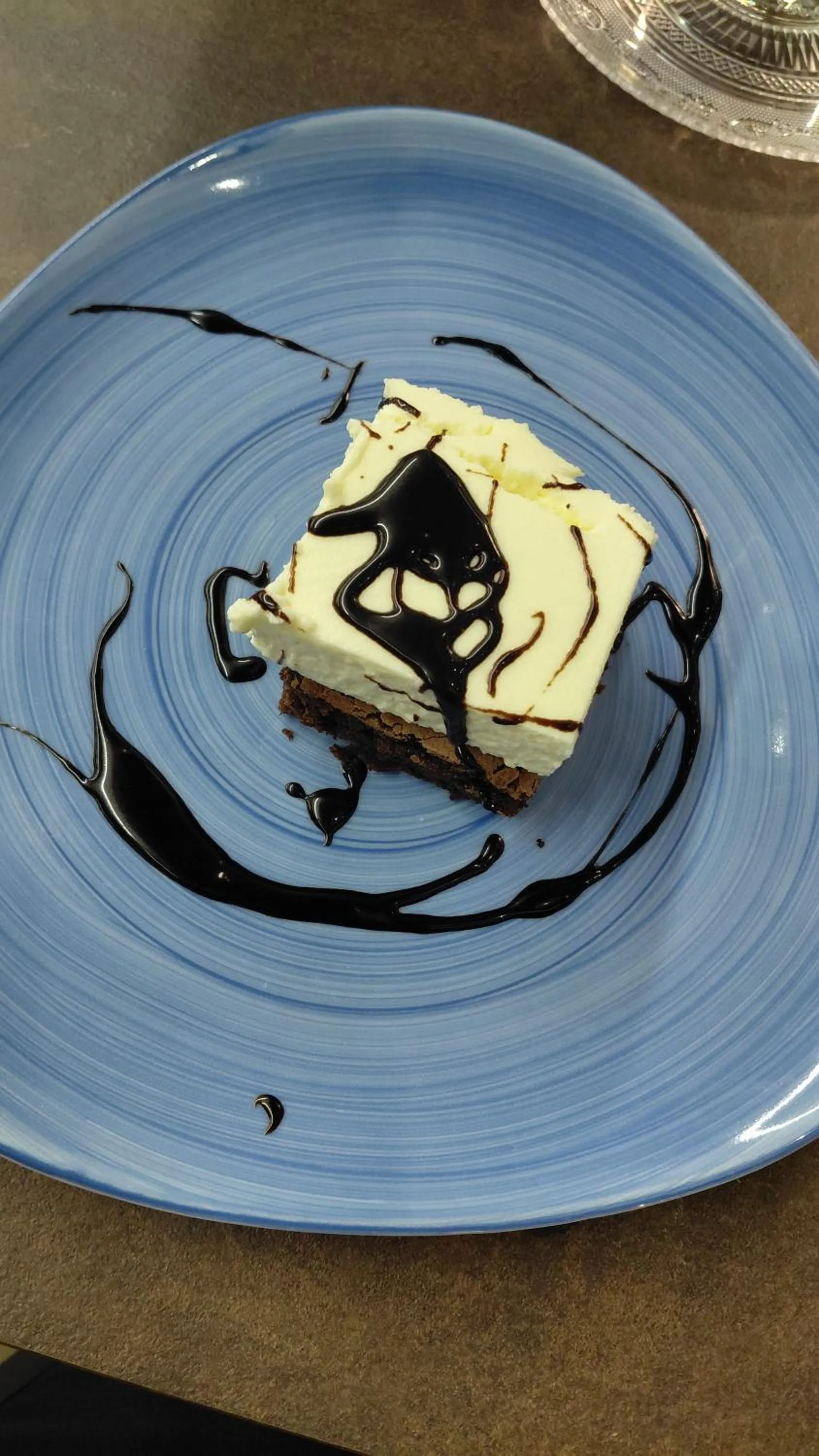 Restaurant/places to eat in Petit Hotel