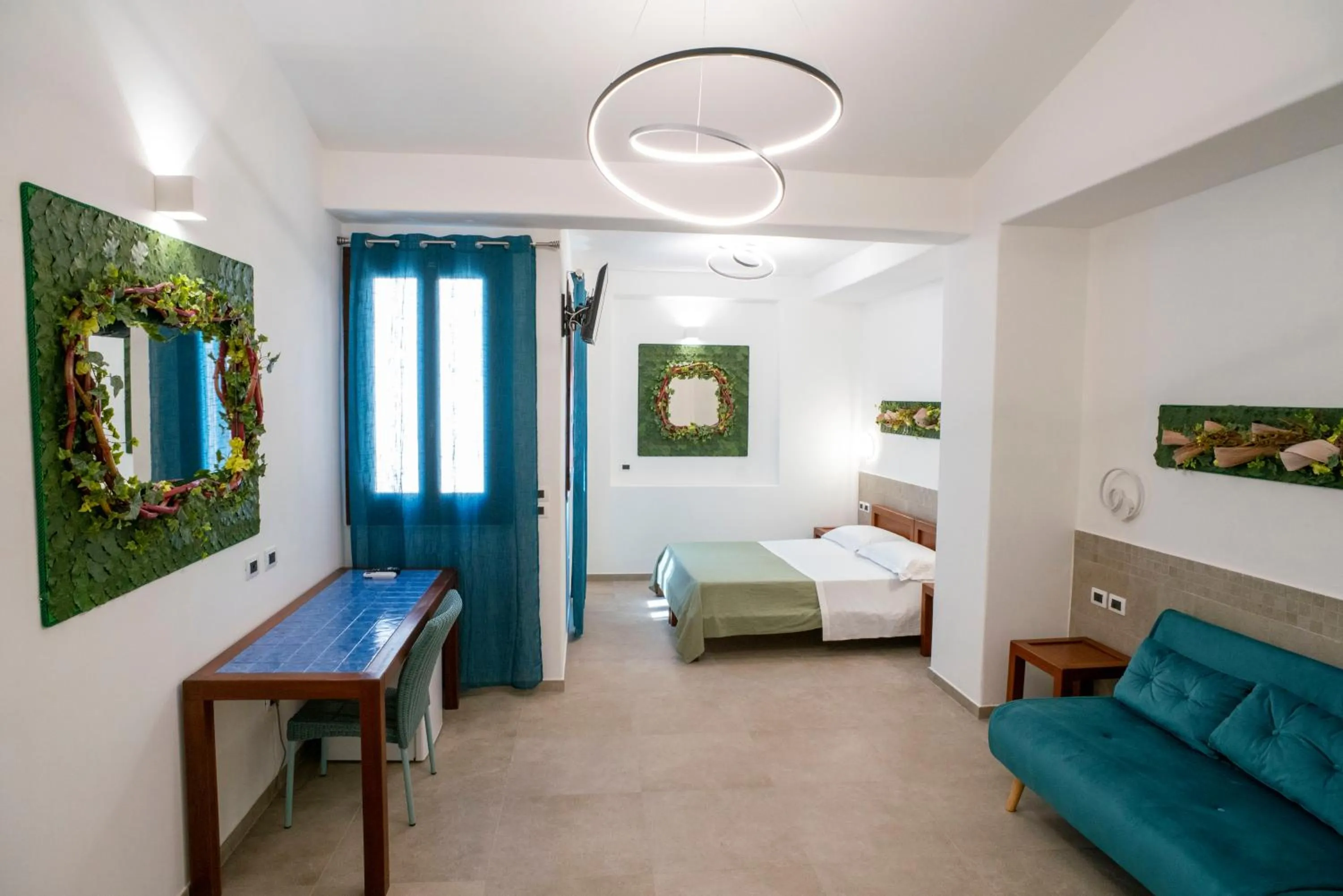 View (from property/room), Bed in Petit Hotel