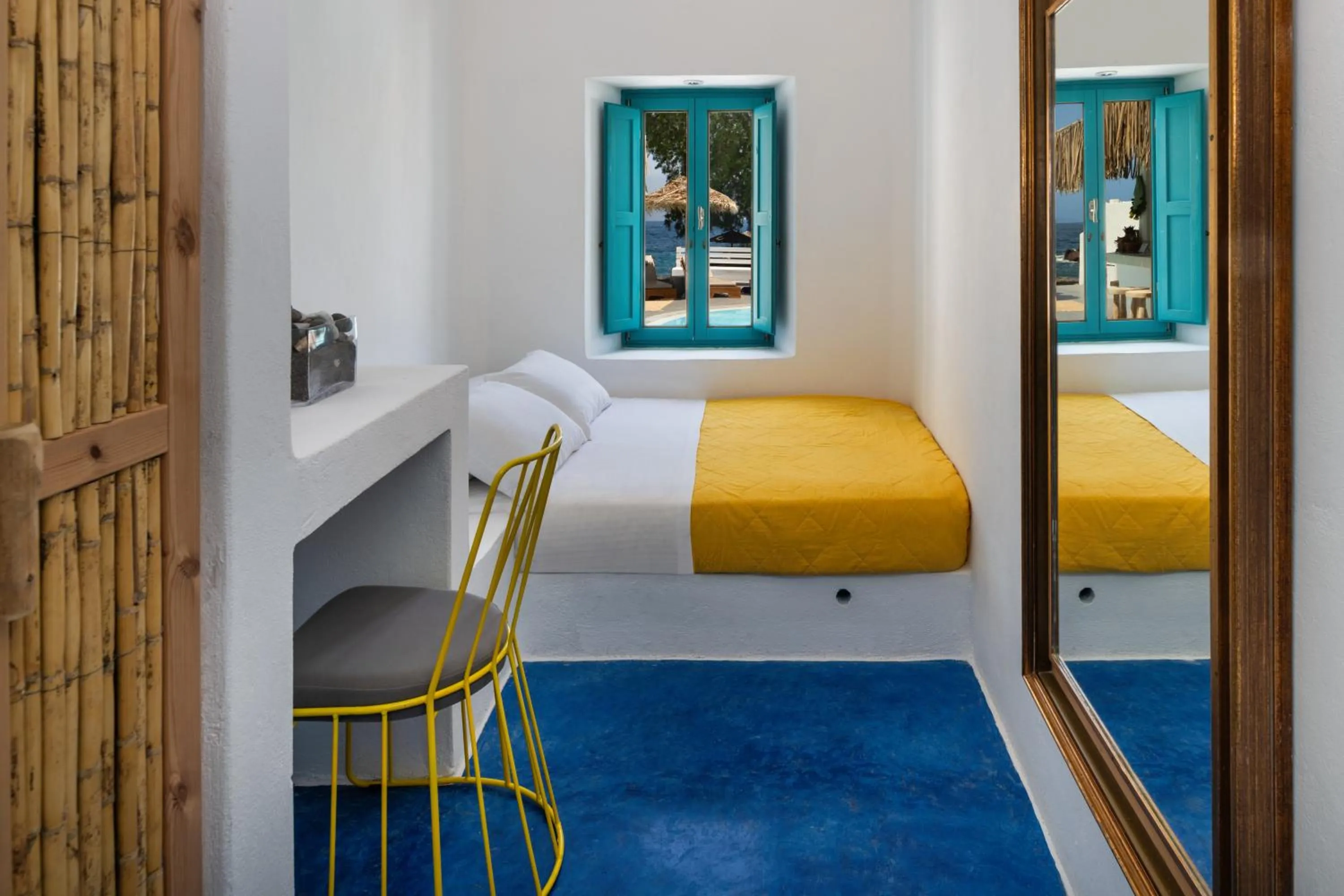 Bedroom, Bed in Nissia Beach Apartments & Suites