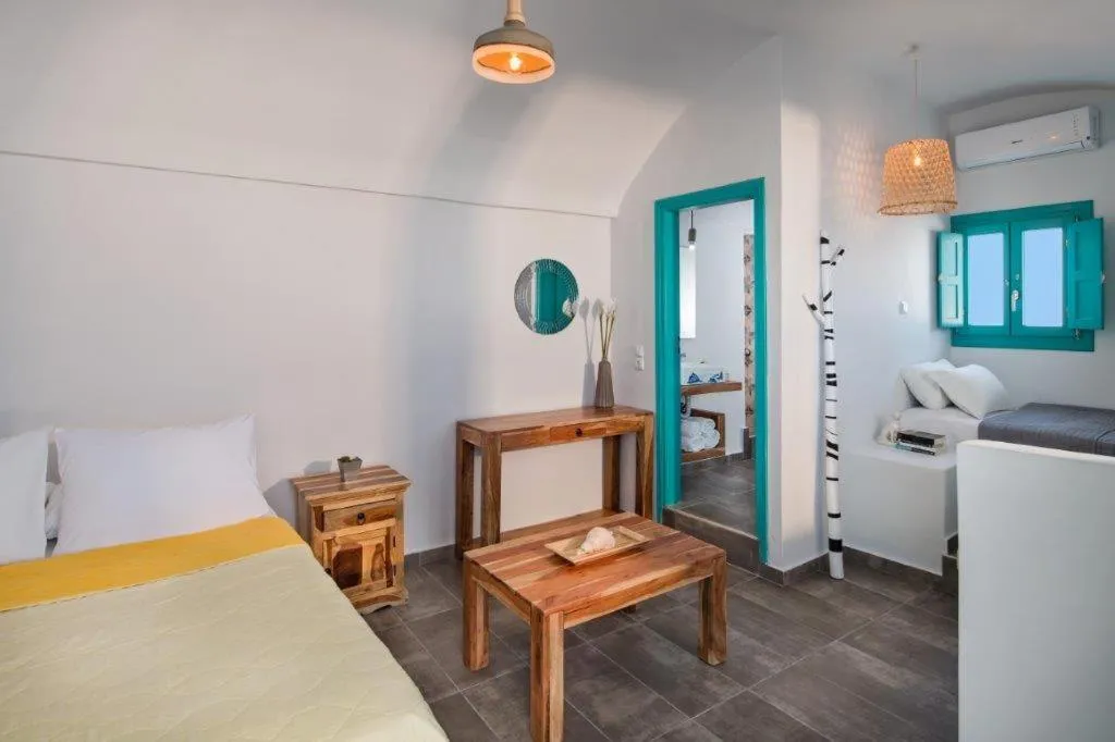 Photo of the whole room, Bed in Nissia Beach Apartments & Suites