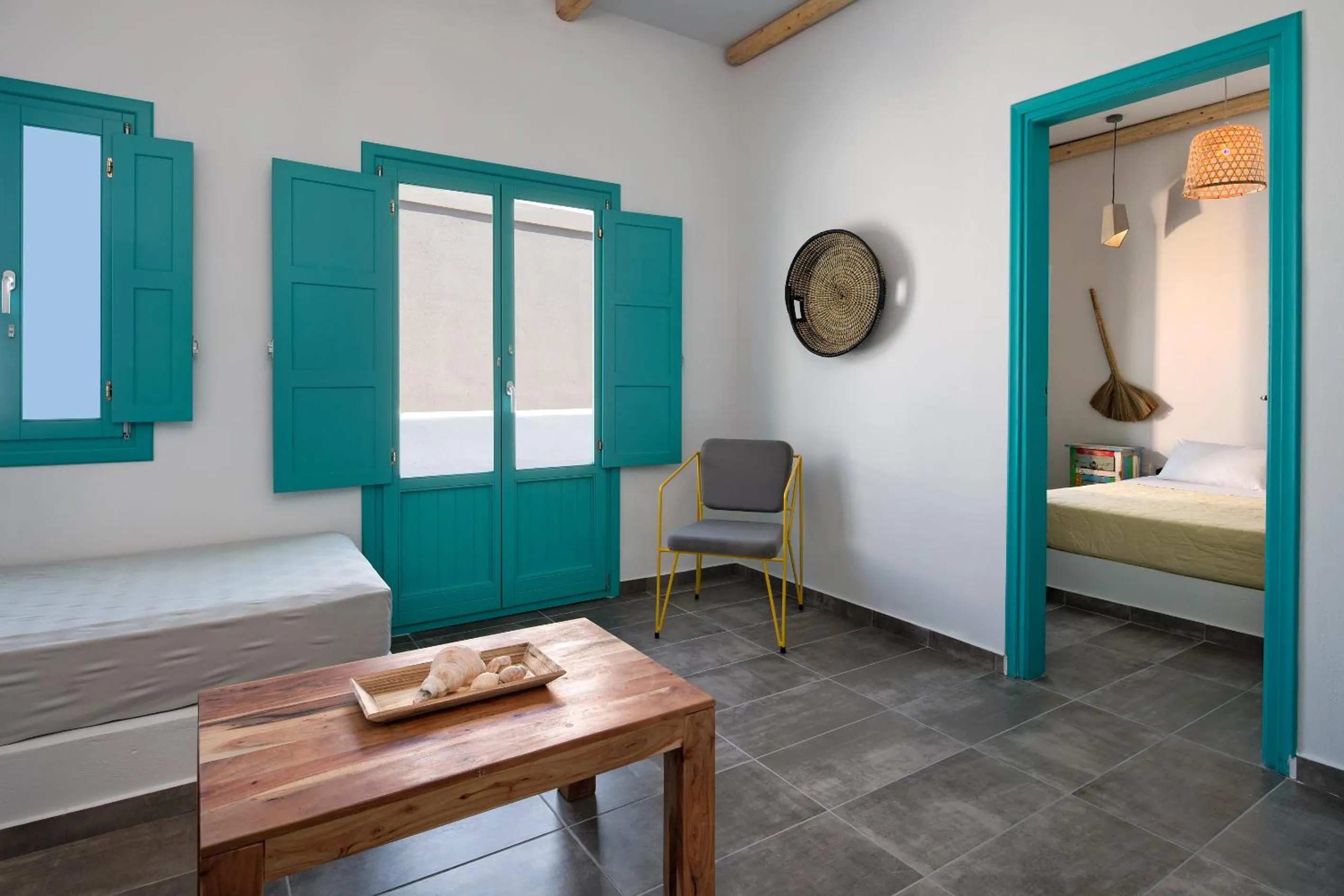 Bedroom, Bed in Nissia Beach Apartments & Suites