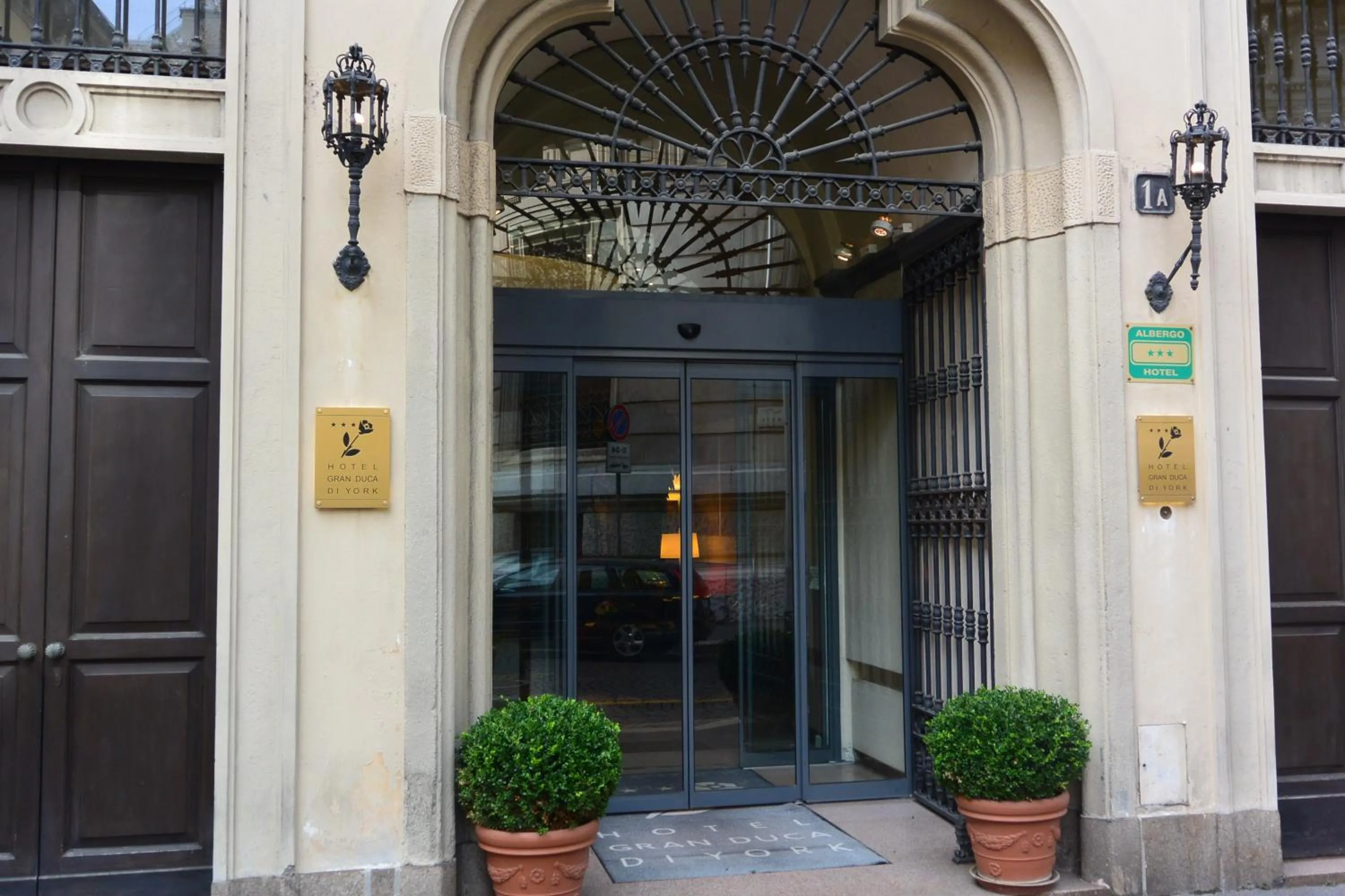 Facade/entrance in Hotel Gran Duca Di York