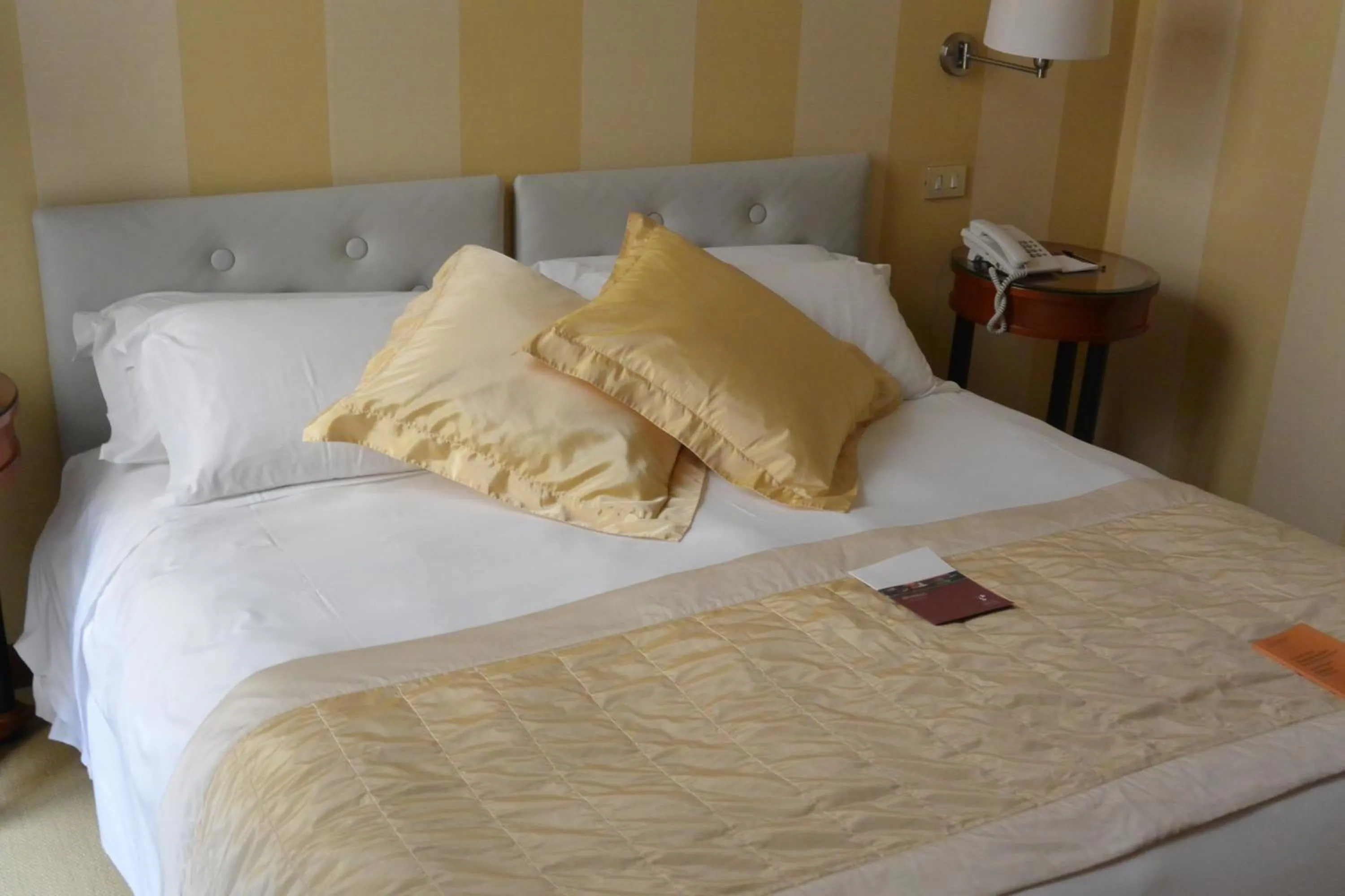 Bedroom, Bed in Hotel Gran Duca Di York