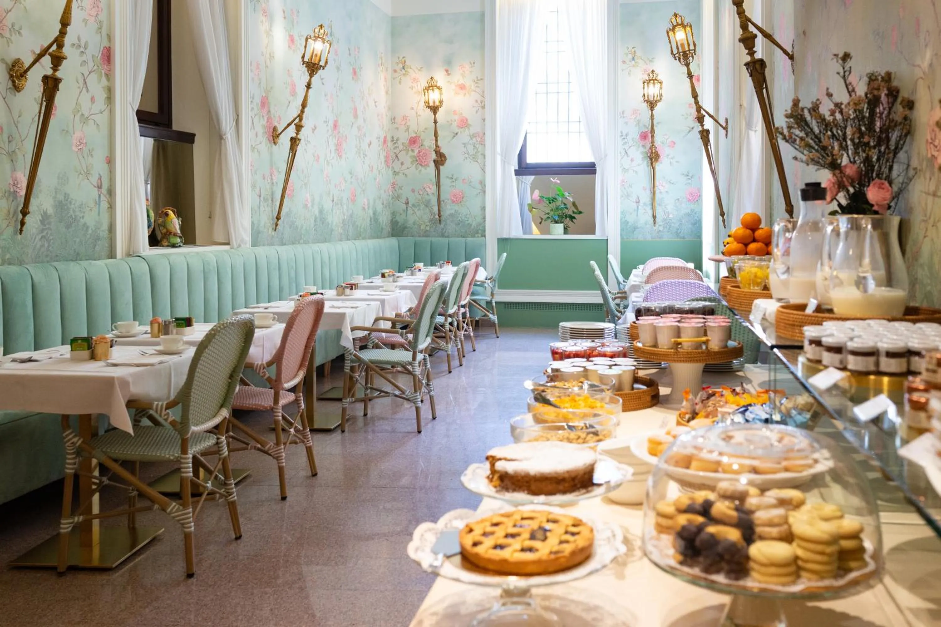 Breakfast in Hotel Gran Duca Di York