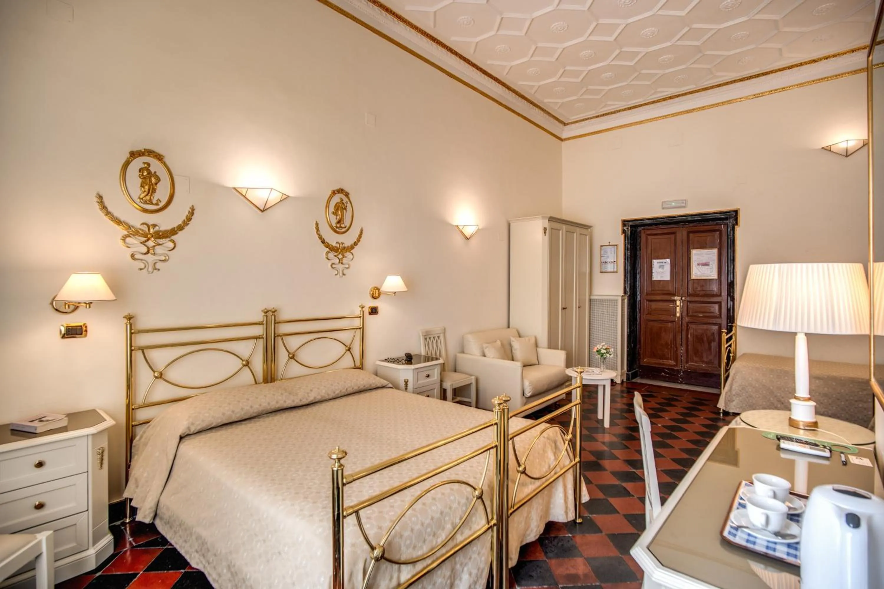 Bedroom, Bed in Hotel Labelle