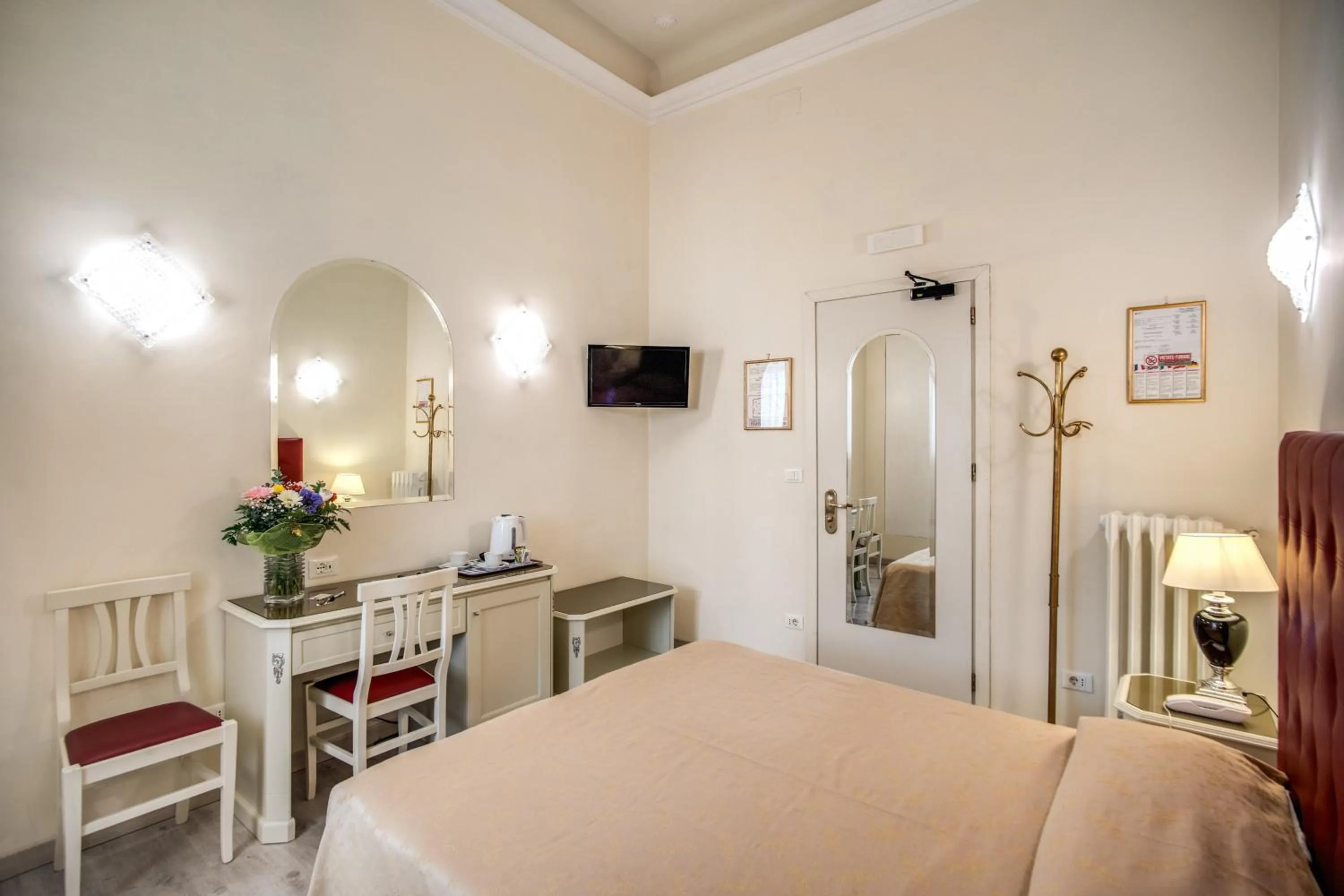 Photo of the whole room in Hotel Labelle