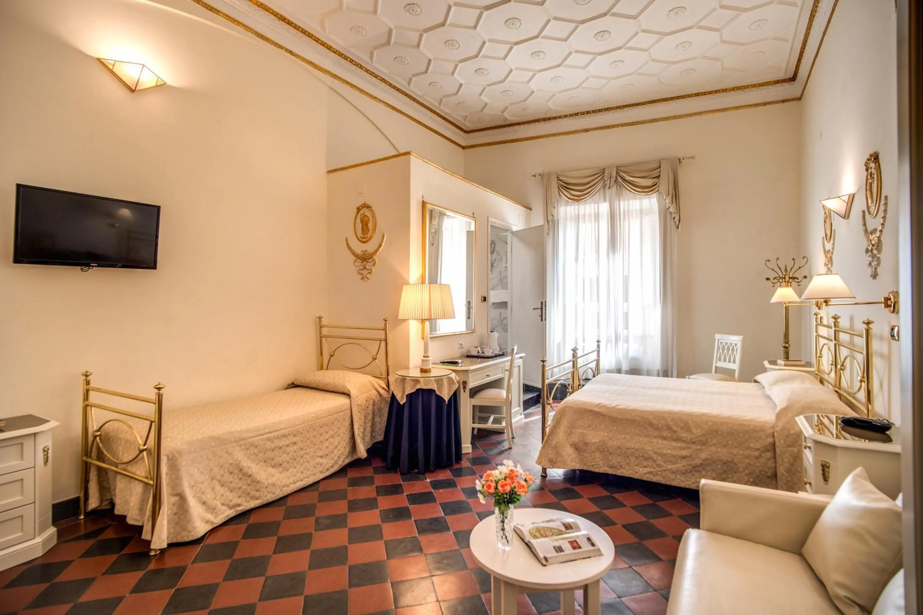 Bedroom, Bed in Hotel Labelle