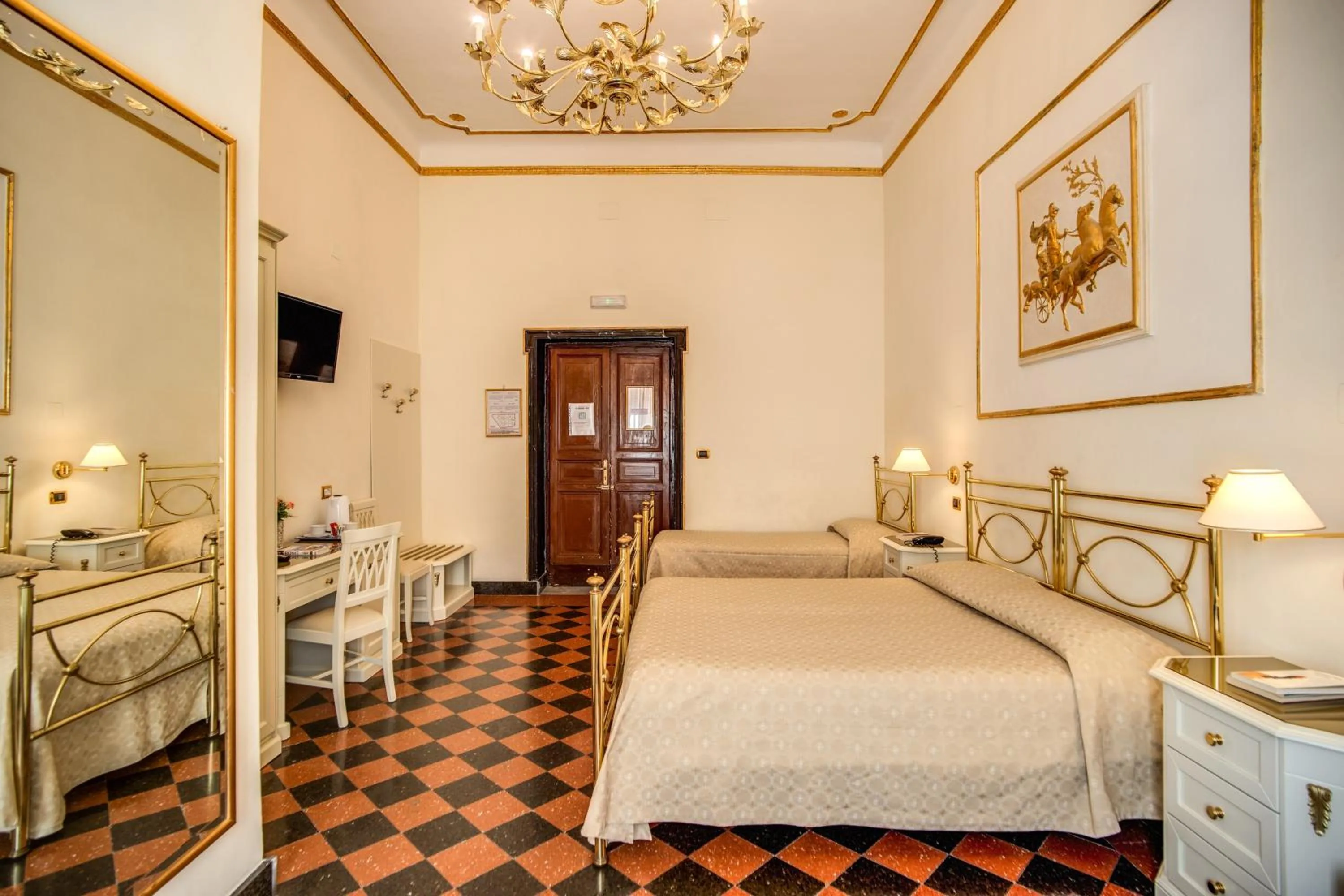 Bedroom, Bed in Hotel Labelle