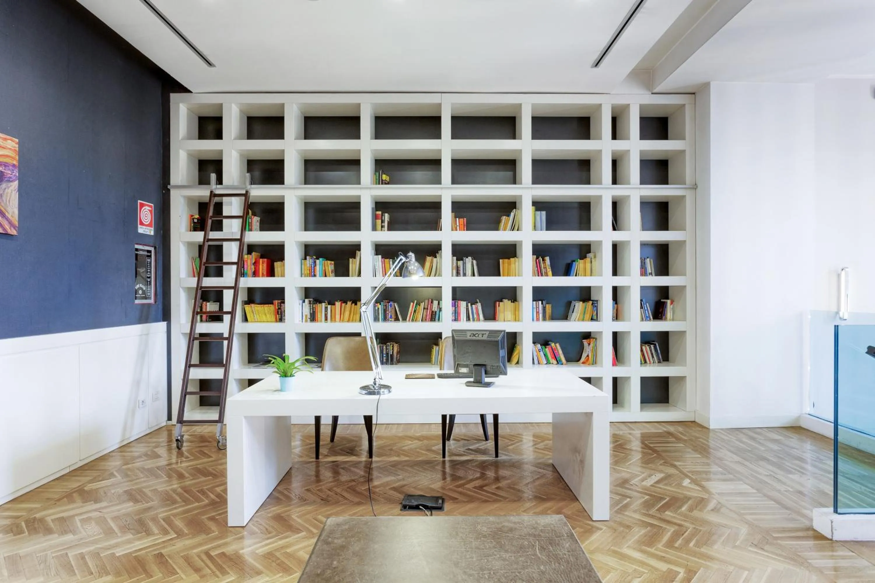 Library in Italiana Hotels Milan Rho Fair