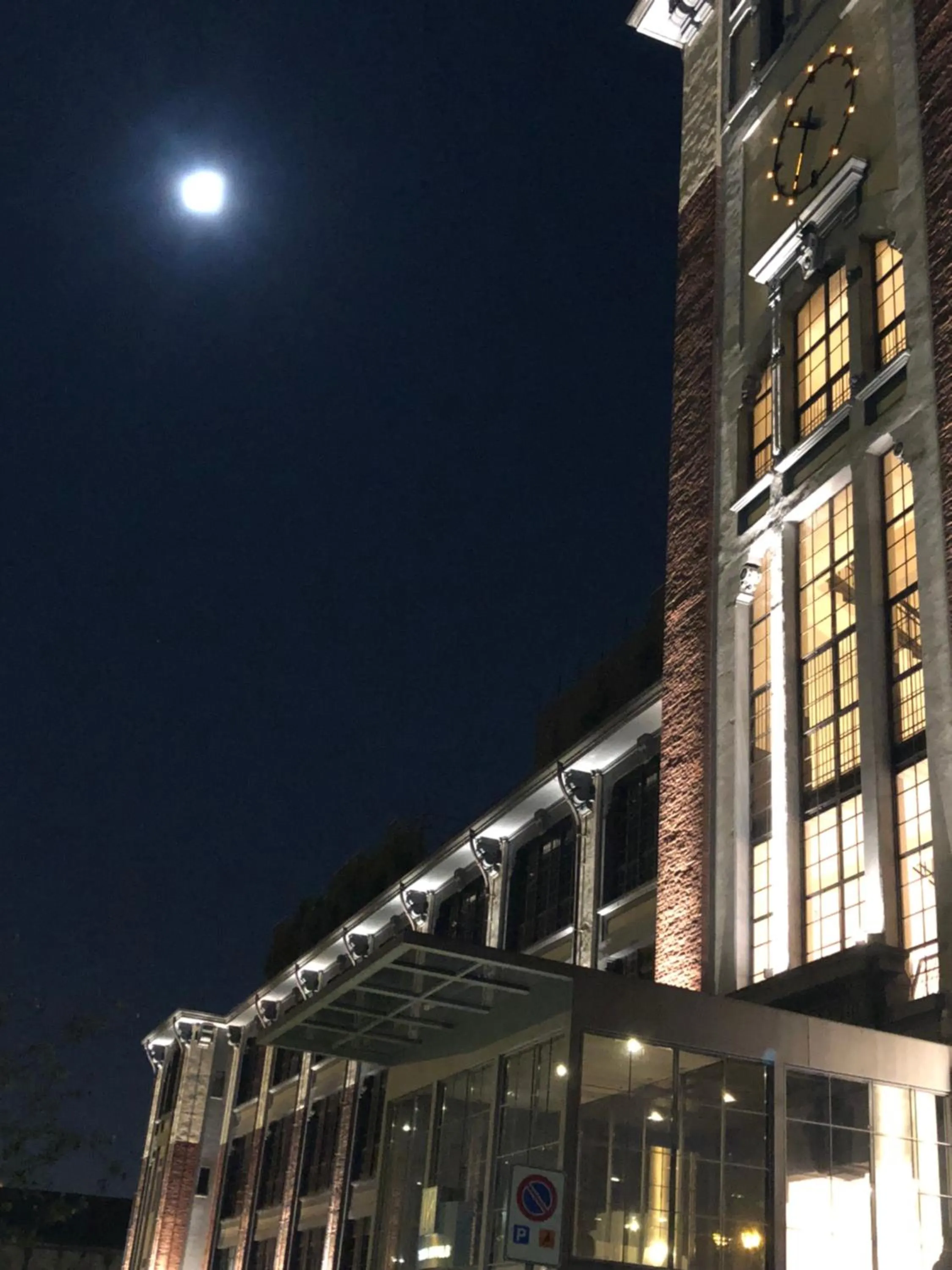 Property building in Italiana Hotels Milan Rho Fair