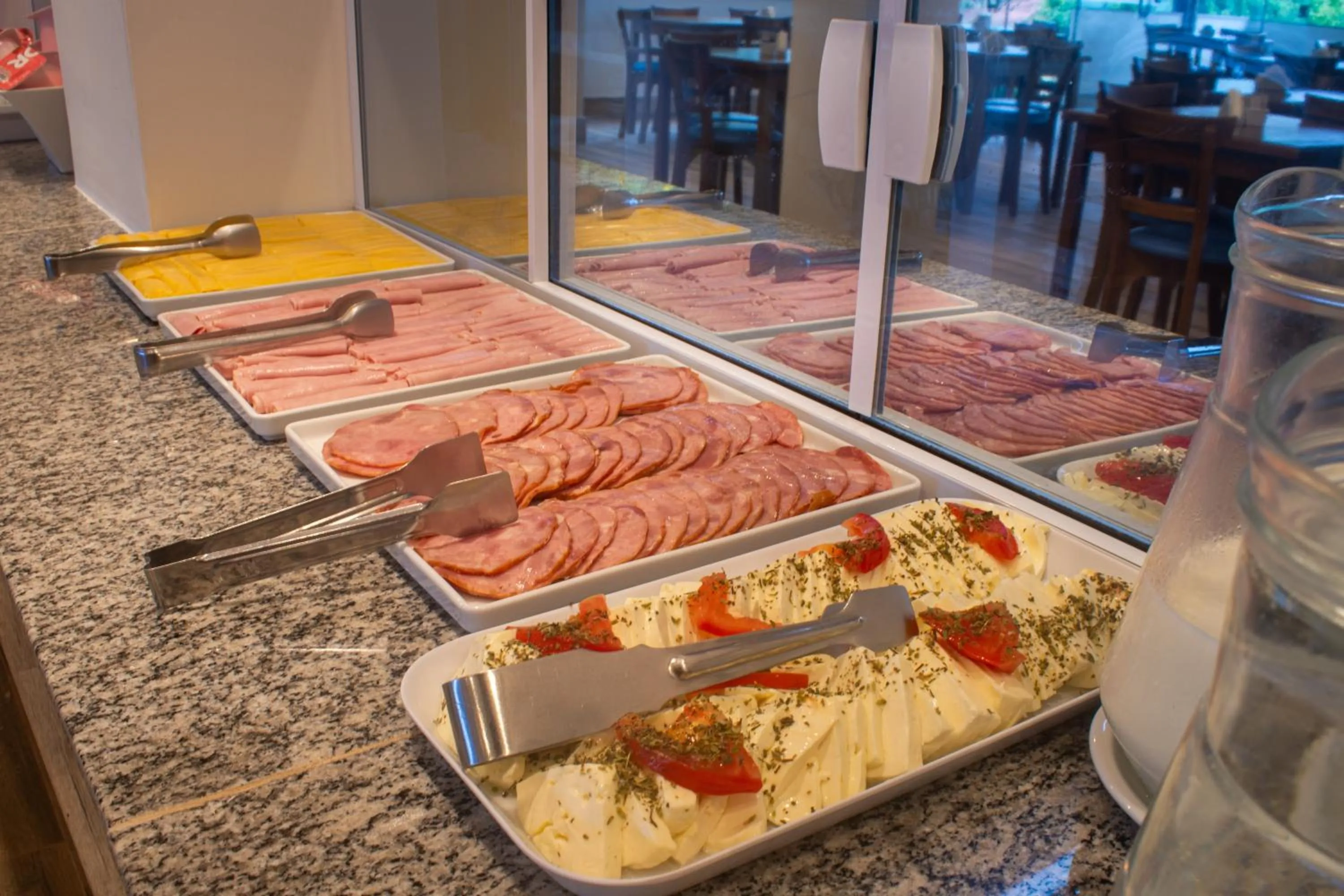 Food and drinks in Pousada Gammel Dansk by Latitud Hoteles