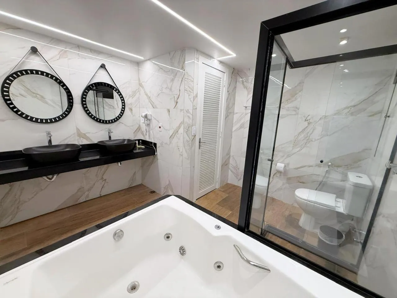 Shower in Hotel Pousada Casacolina