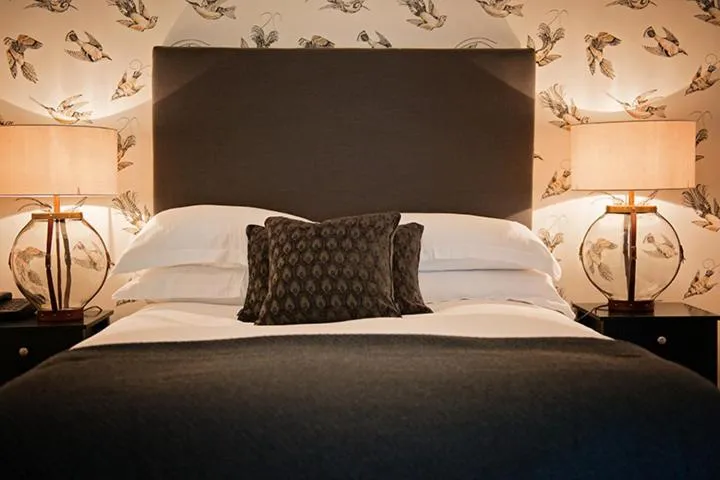 Bed in The George Great Oxendon