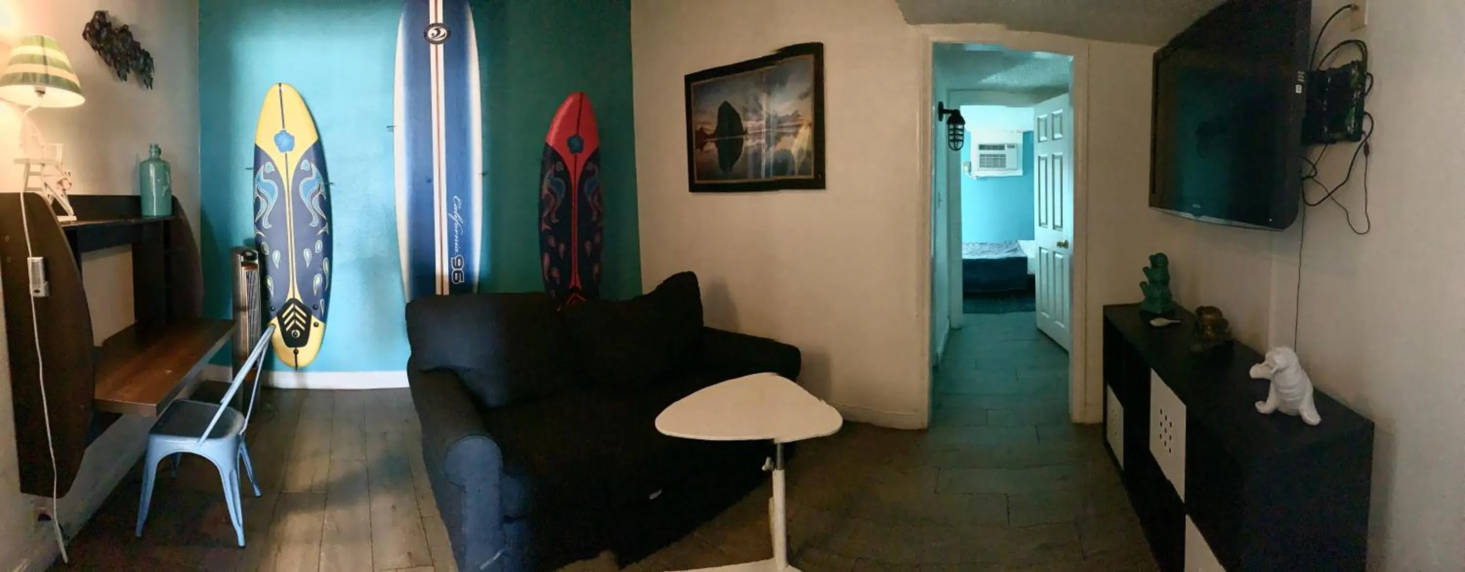 Living room in Desert Hills Motel