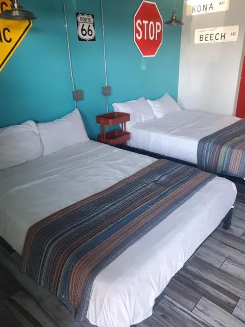 Bed in Desert Hills Motel