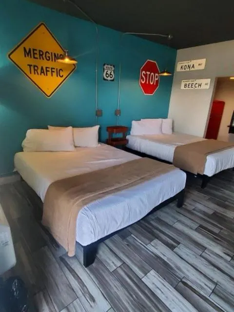 Bed in Desert Hills Motel