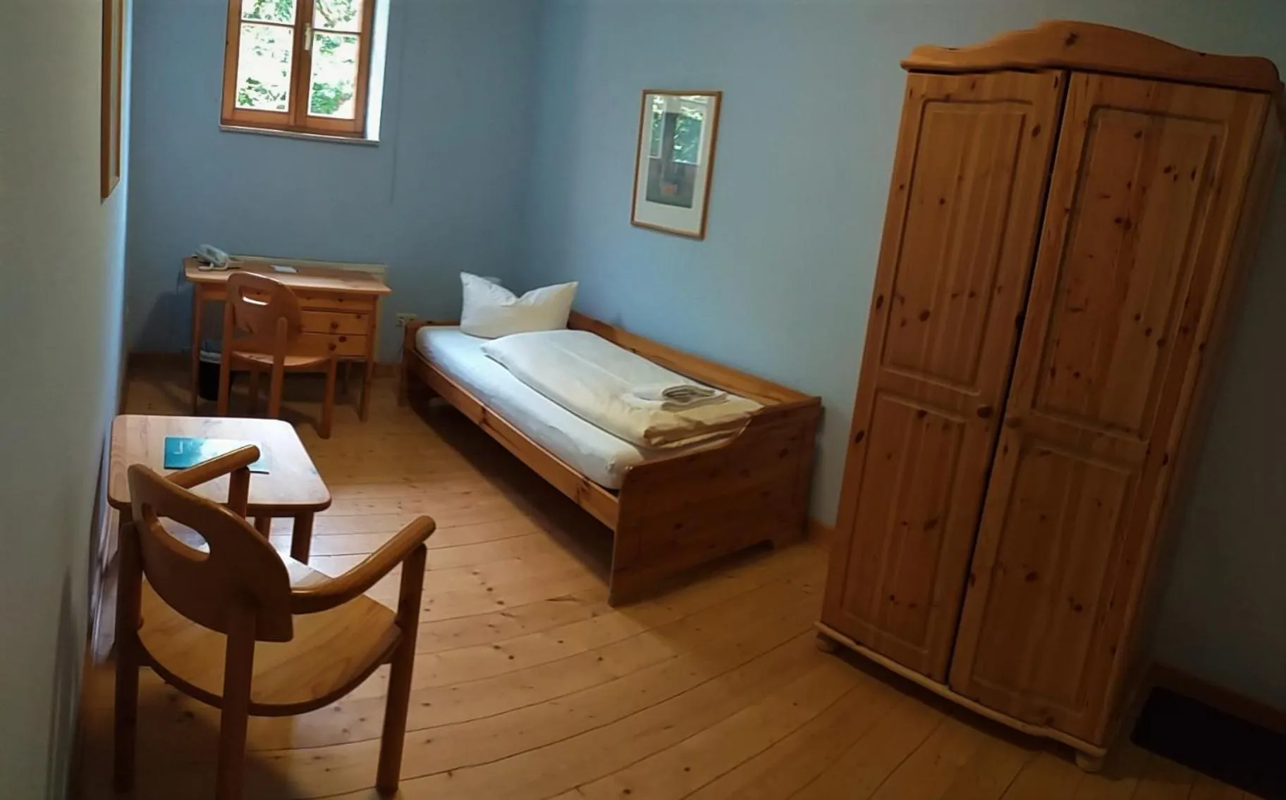 Bed in Hotel Gasthaus Weisser Mönch