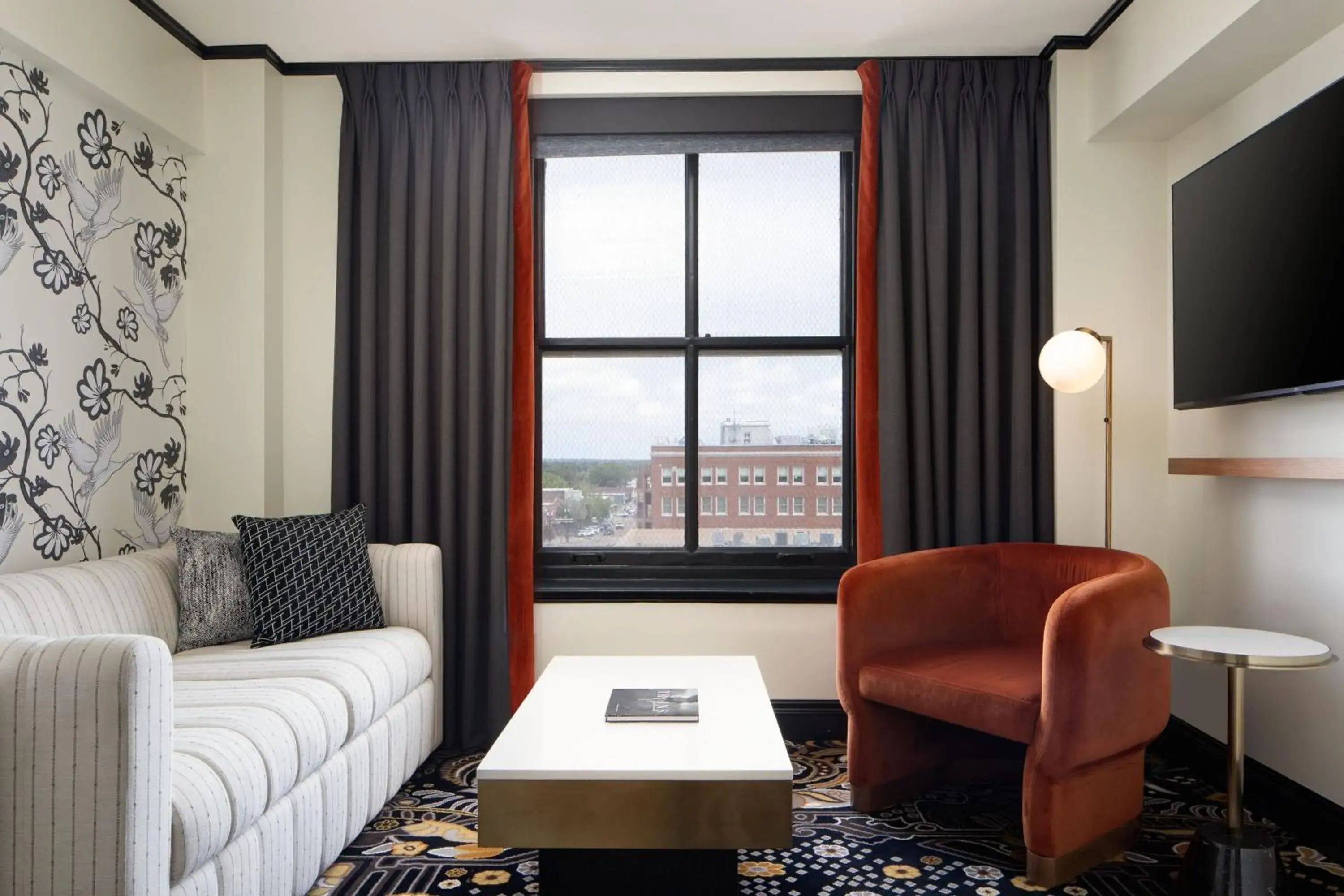 Queen Corner Suite in The LaSalle Hotel, Bryan College Station, a Tribute Portfolio Hotel Queen Corner Suite in The LaSalle Hotel, Bryan College Station, a Tribute Portfolio Hotel