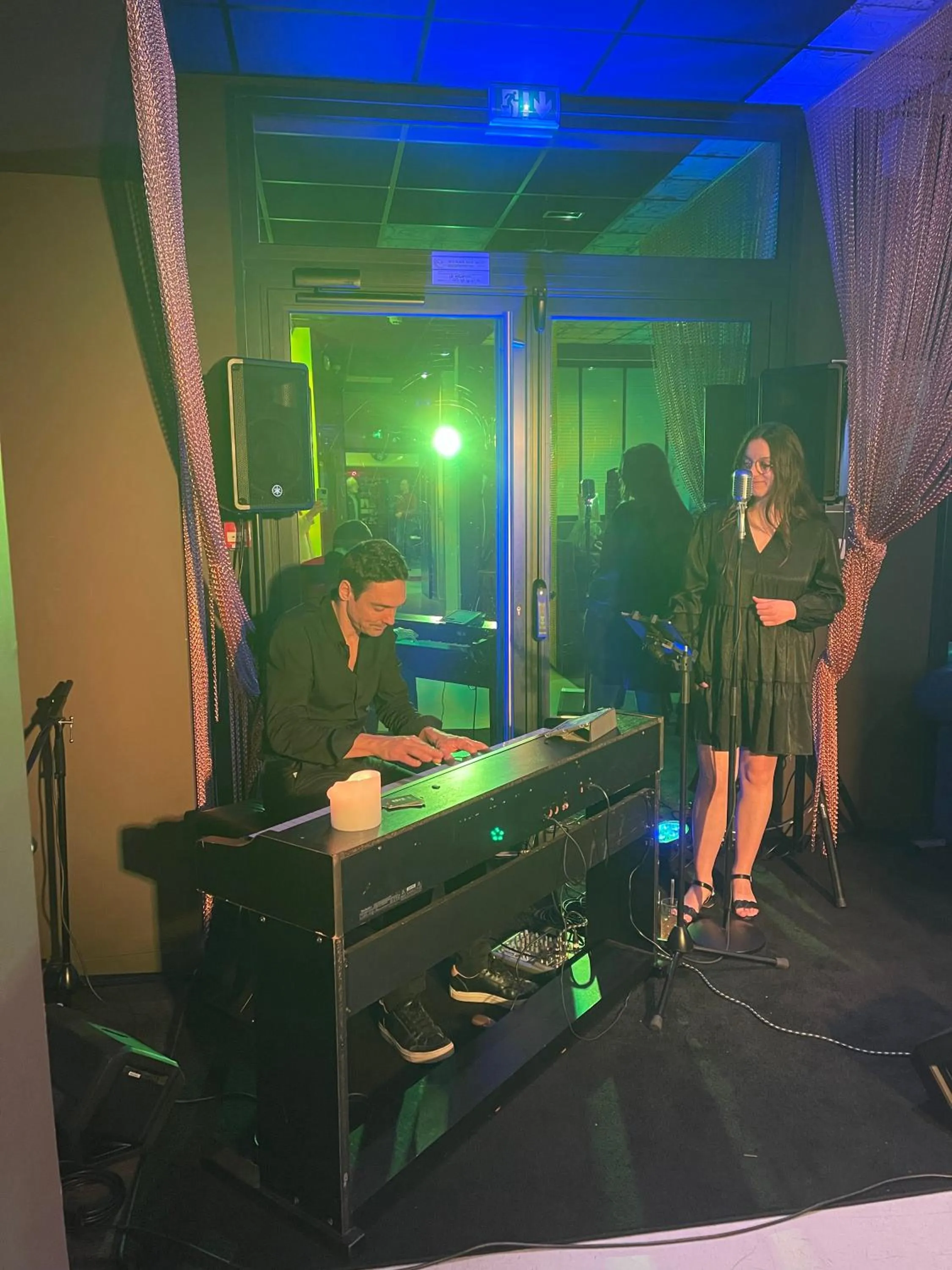 Lounge or bar in Hôtel La Fabrique