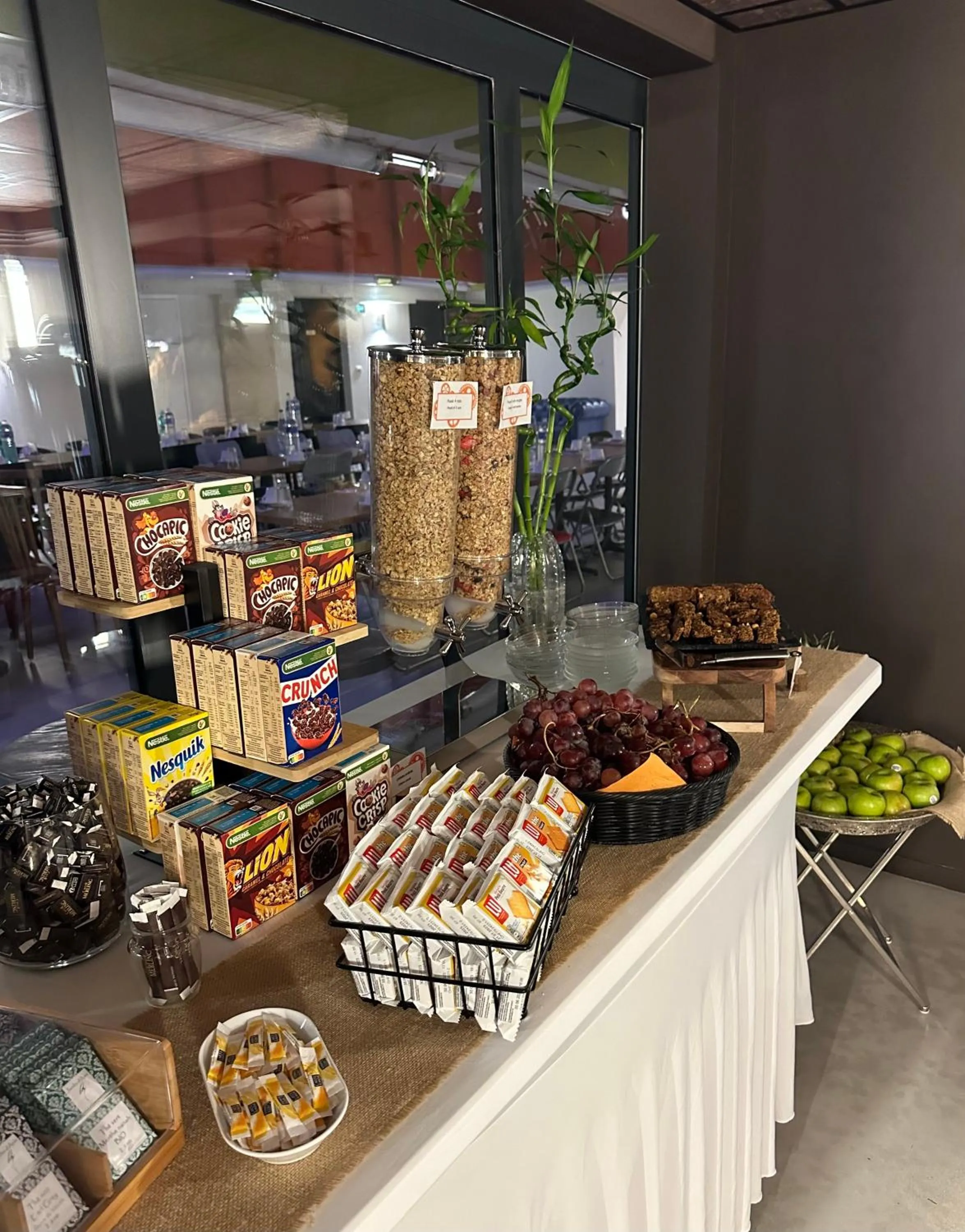 Breakfast in Hôtel La Fabrique