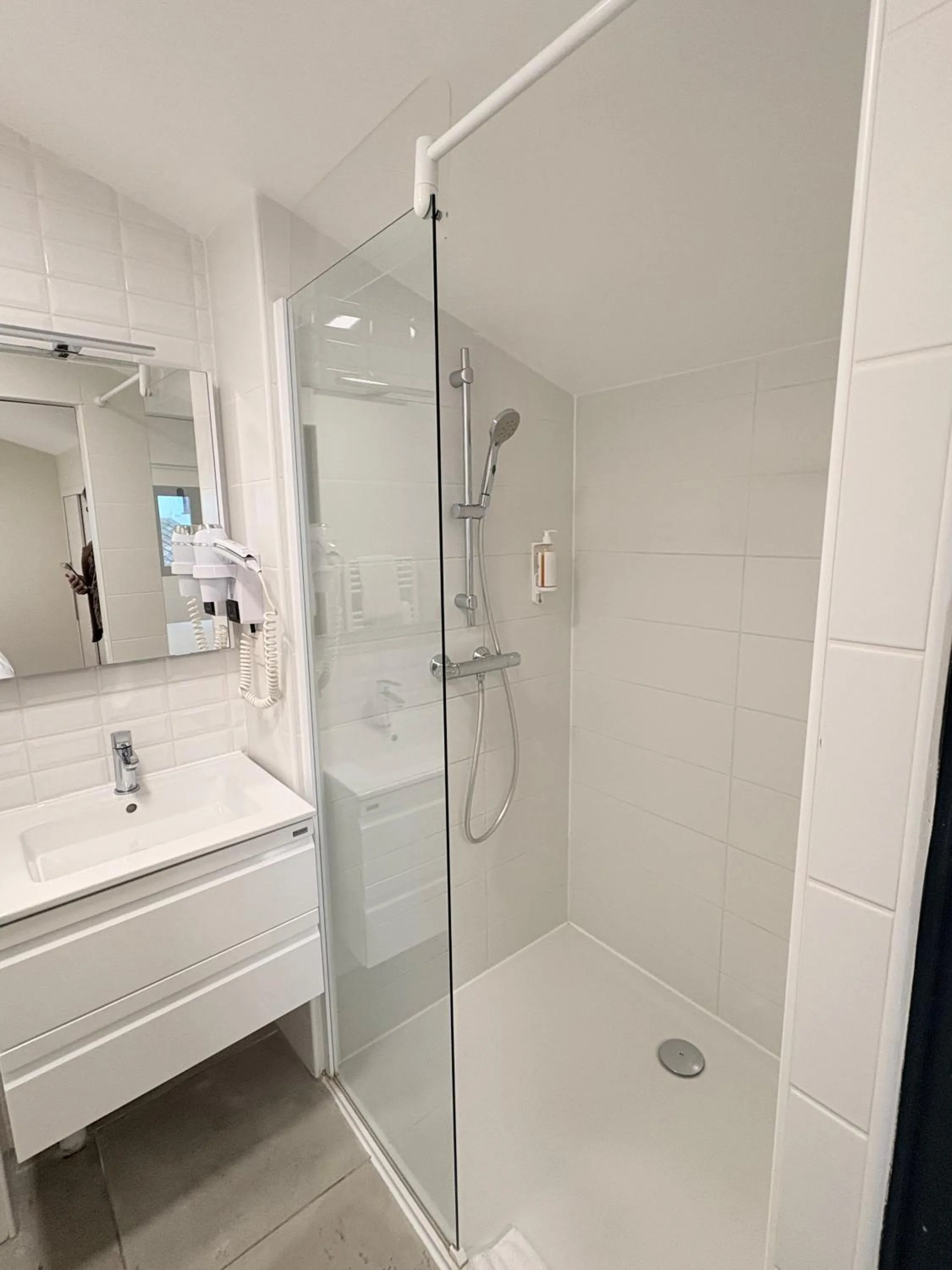 Bathroom in Hôtel La Fabrique