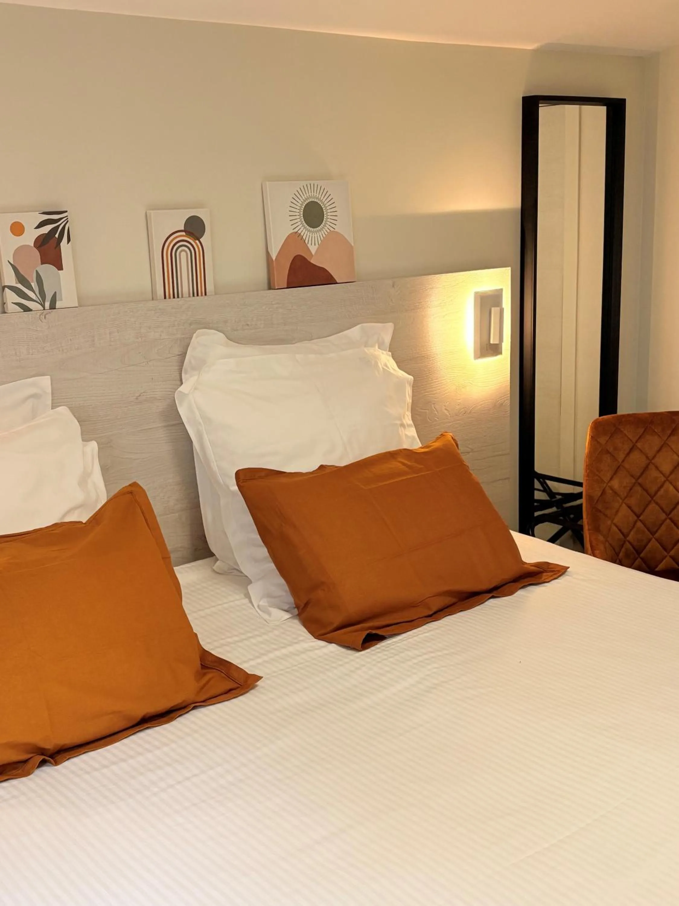 Bedroom, Bed in Hôtel La Fabrique