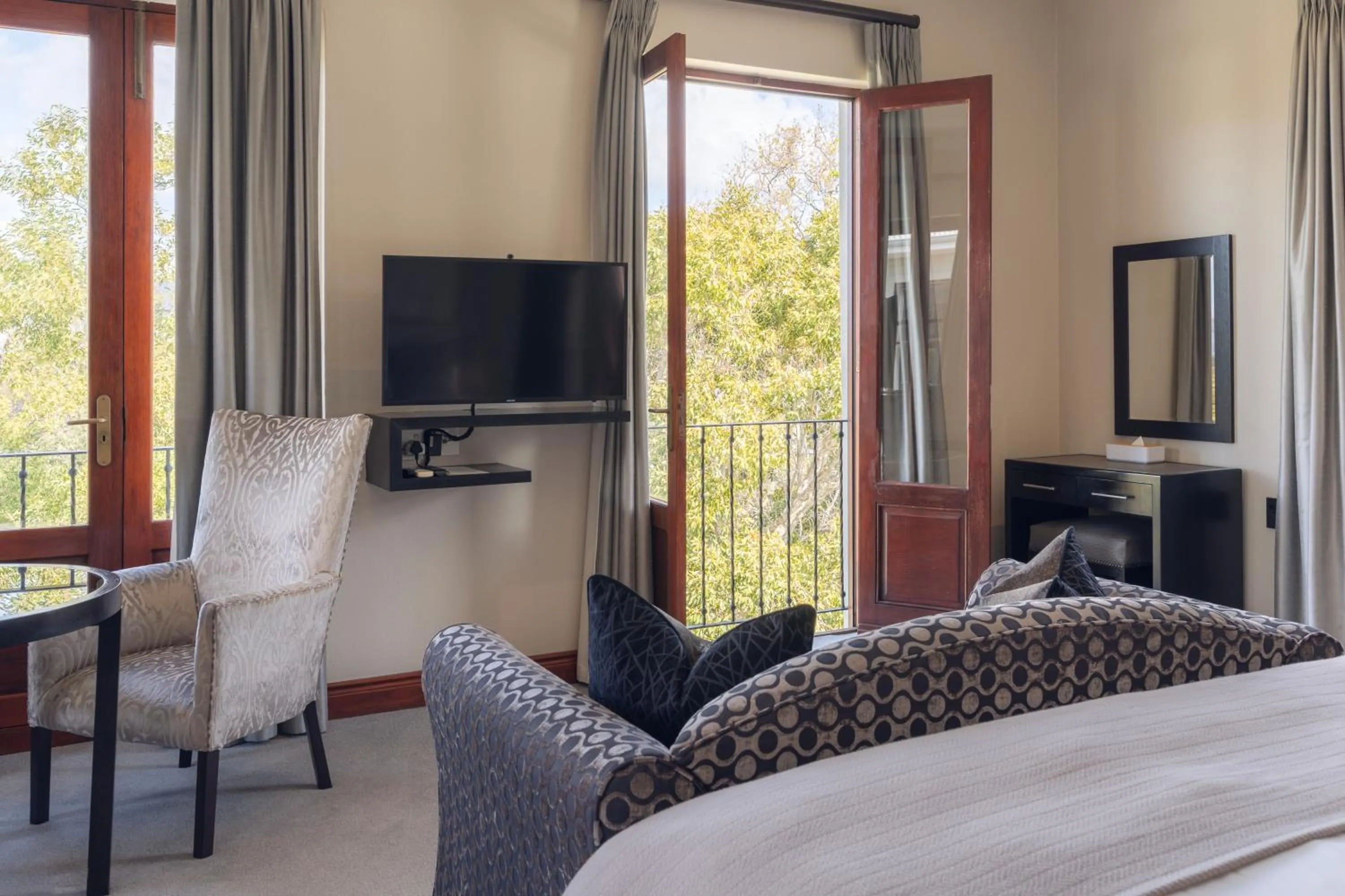 Bed in Nova Constantia Boutique Residence