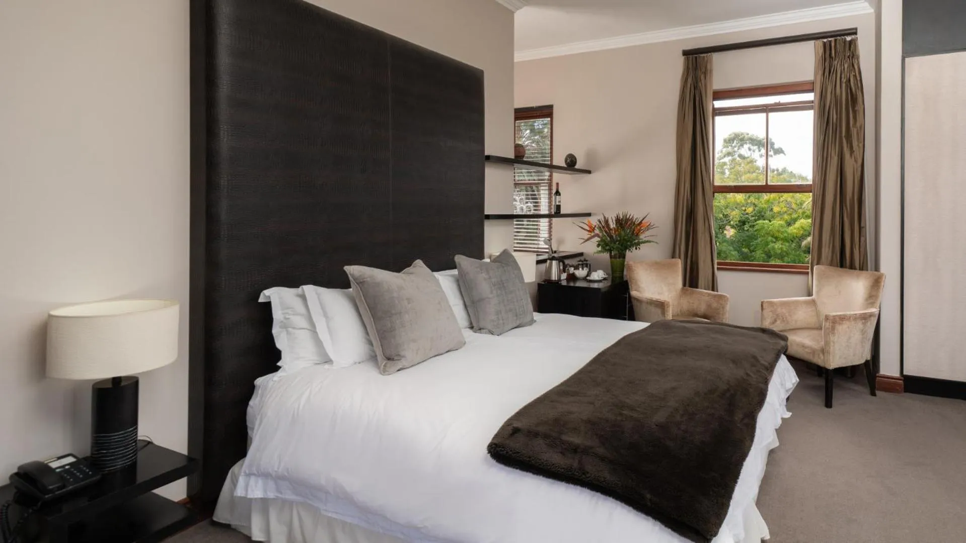 Bed in Nova Constantia Boutique Residence