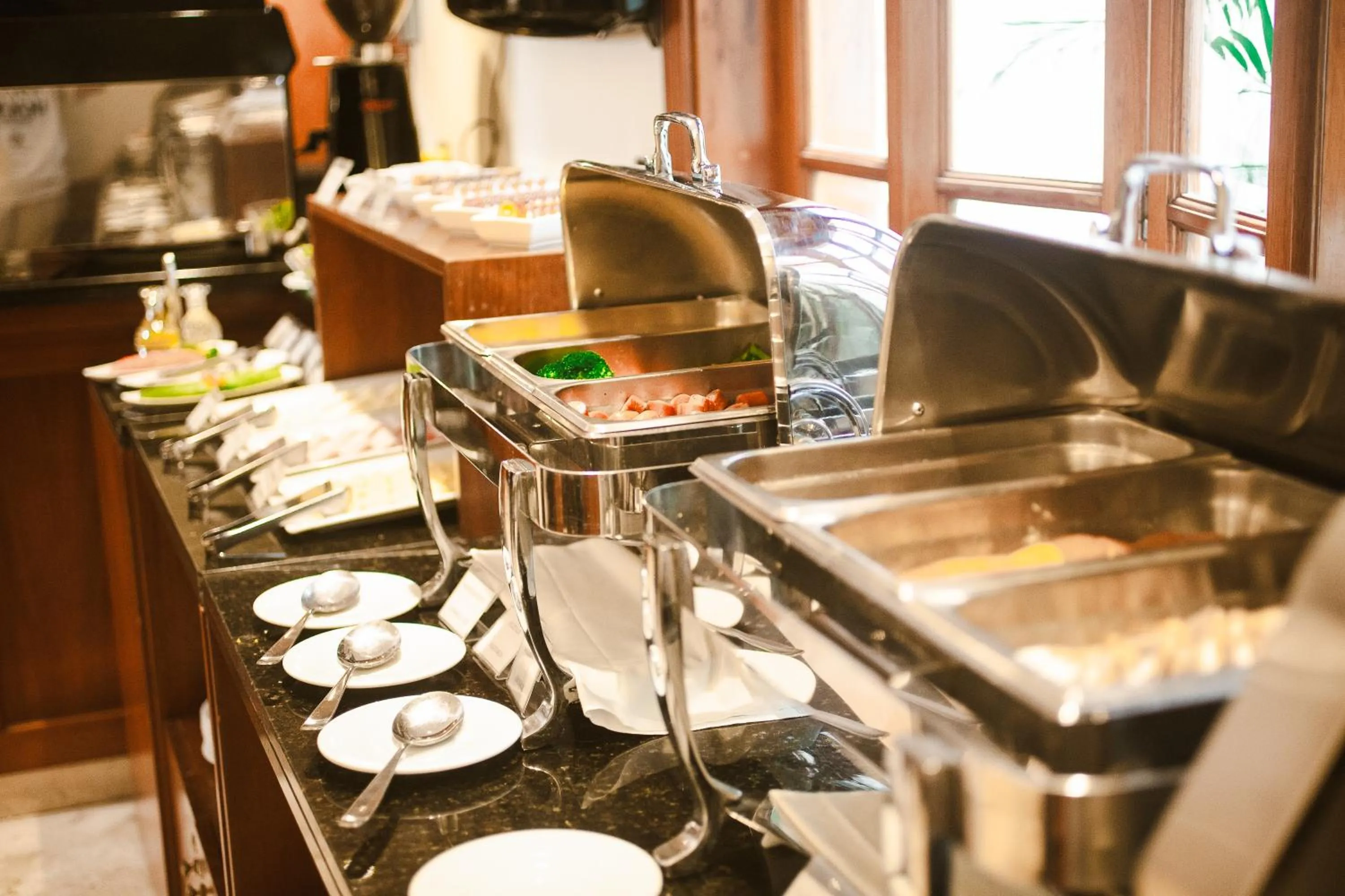 Breakfast in Los Tallanes Hotel & Suites